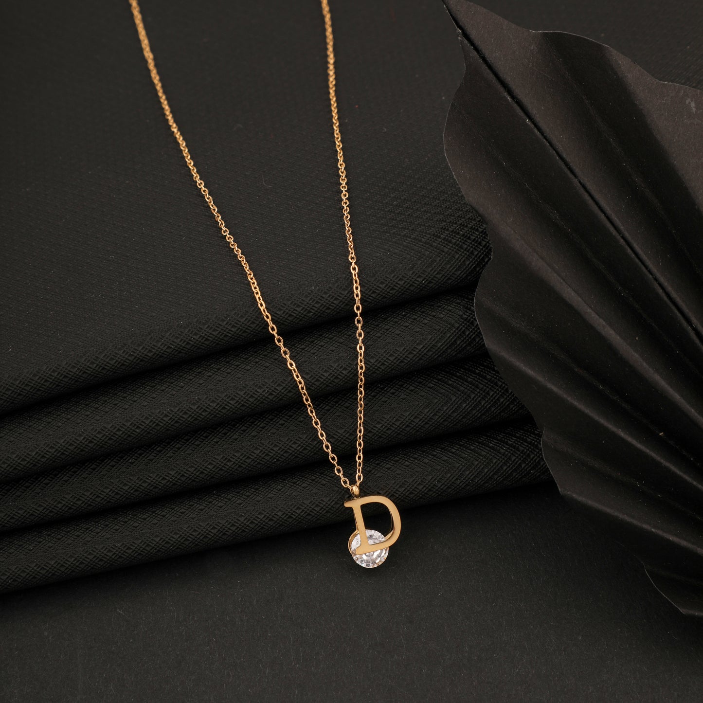 D DAY DIAMOND GOLD NECKLACE