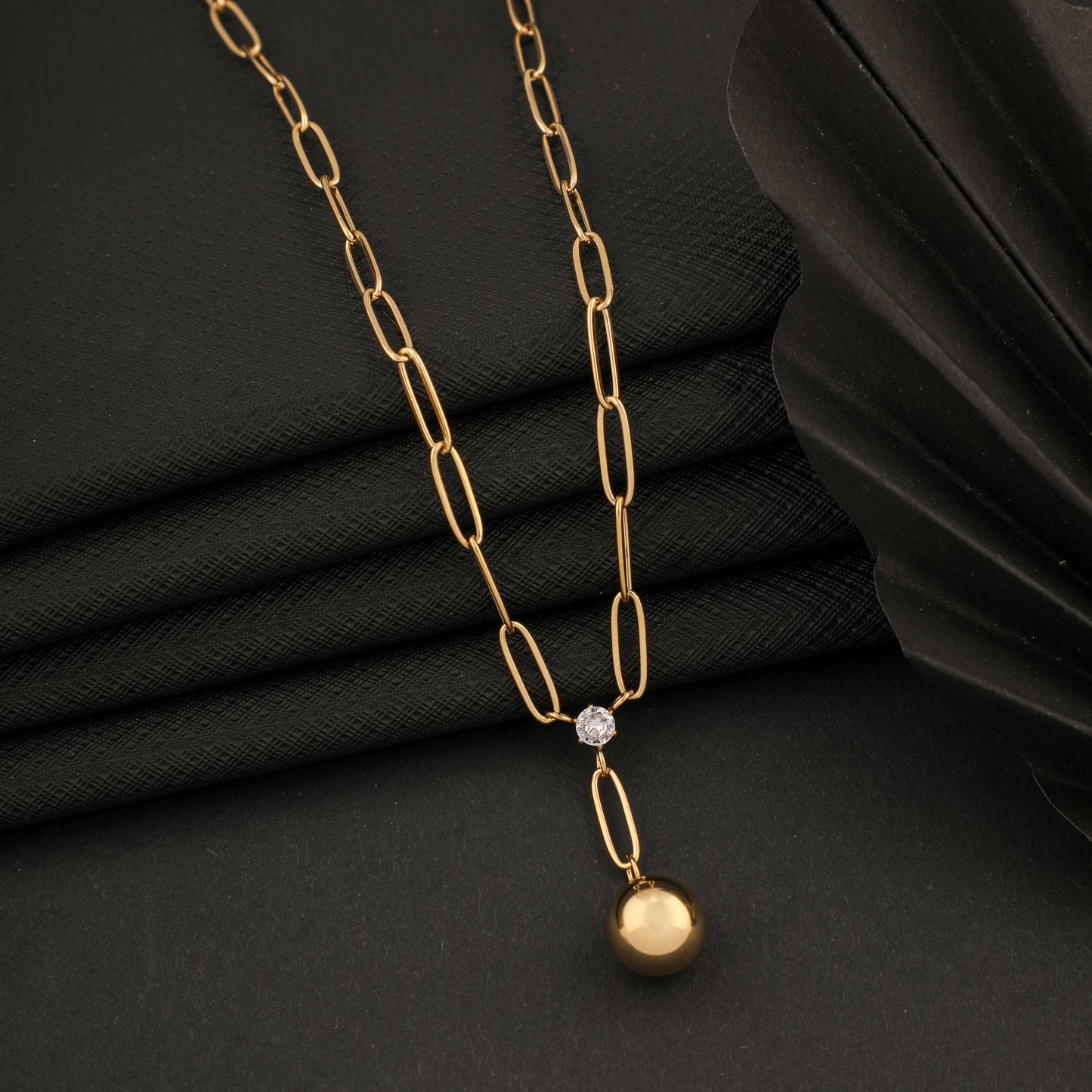 RULER GOLD NECKLACE