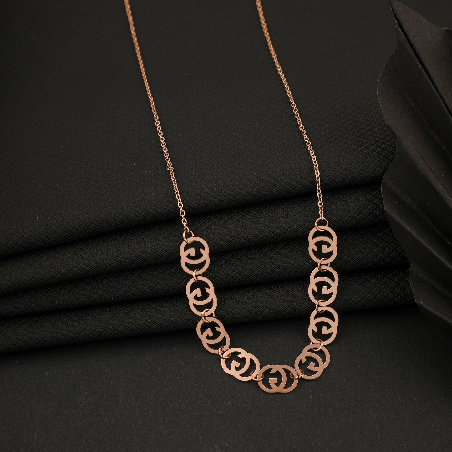 LOTUS ROSEGOLD NECKLACE