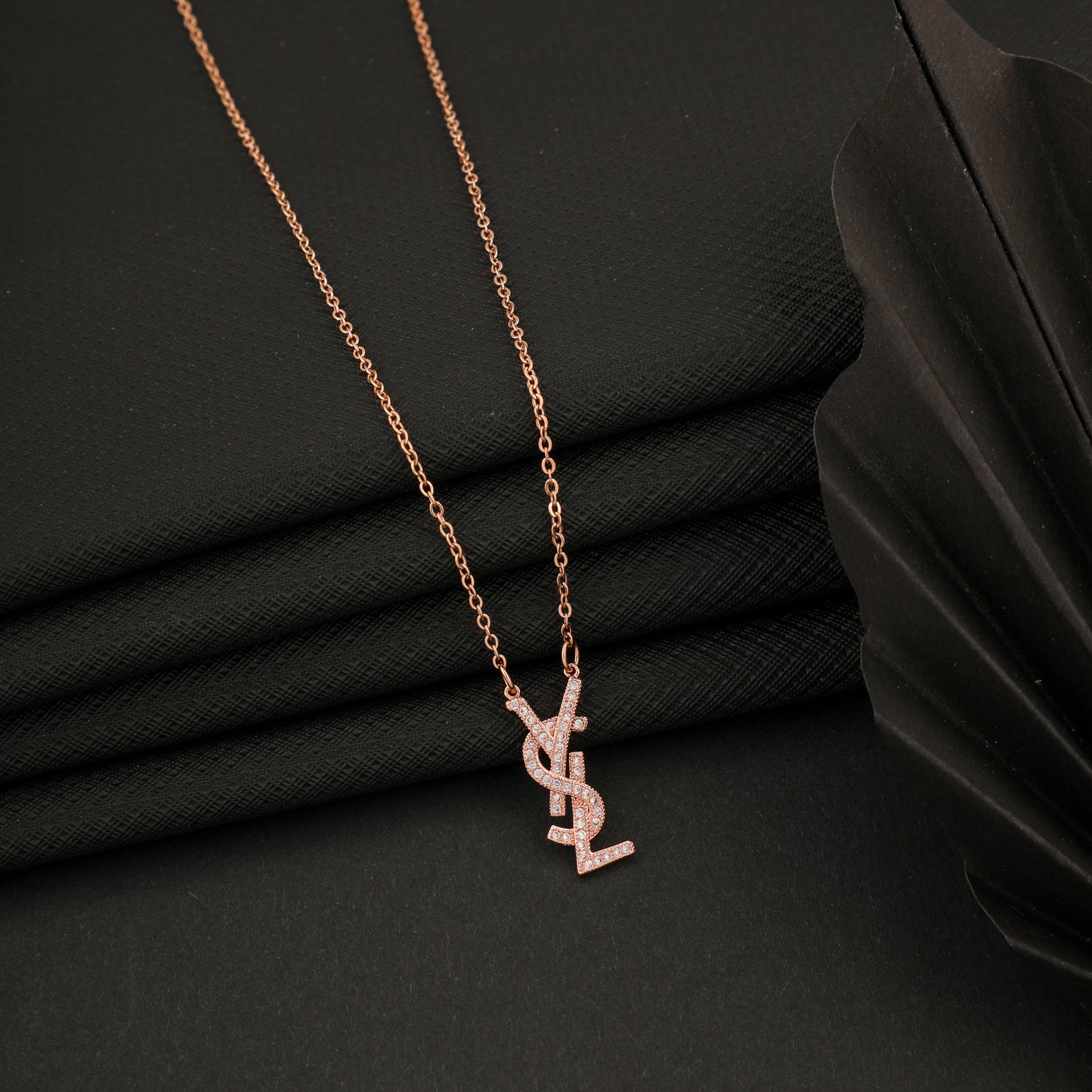 SYLVIA ROSEGOLD NECKLACE