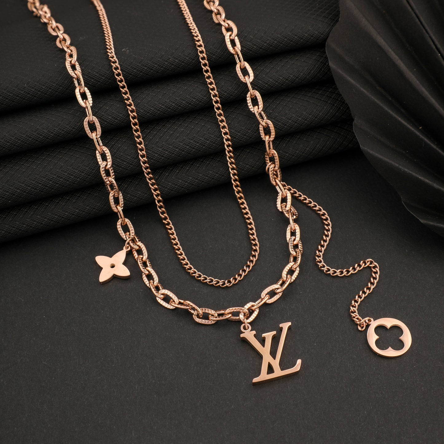 Vl Rosegold Pedant Necklace
