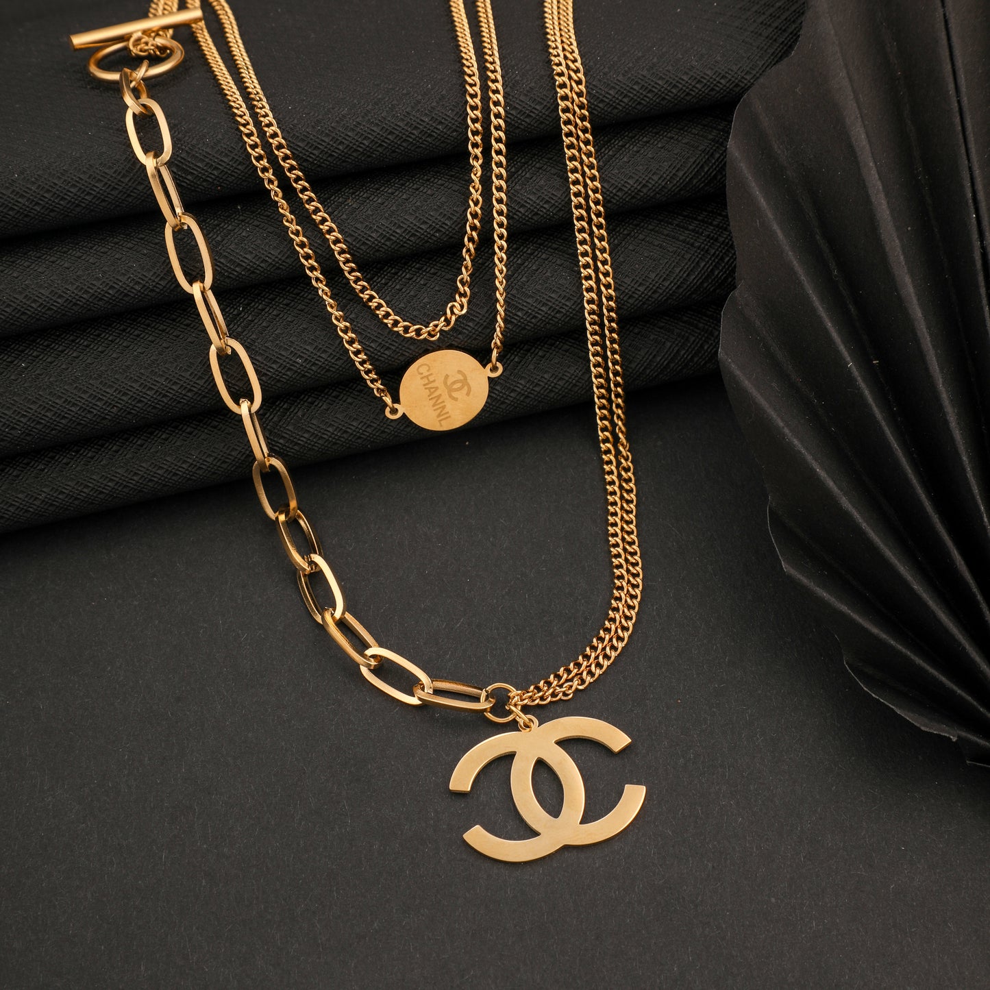 RADIANT GOLD NECKLACE