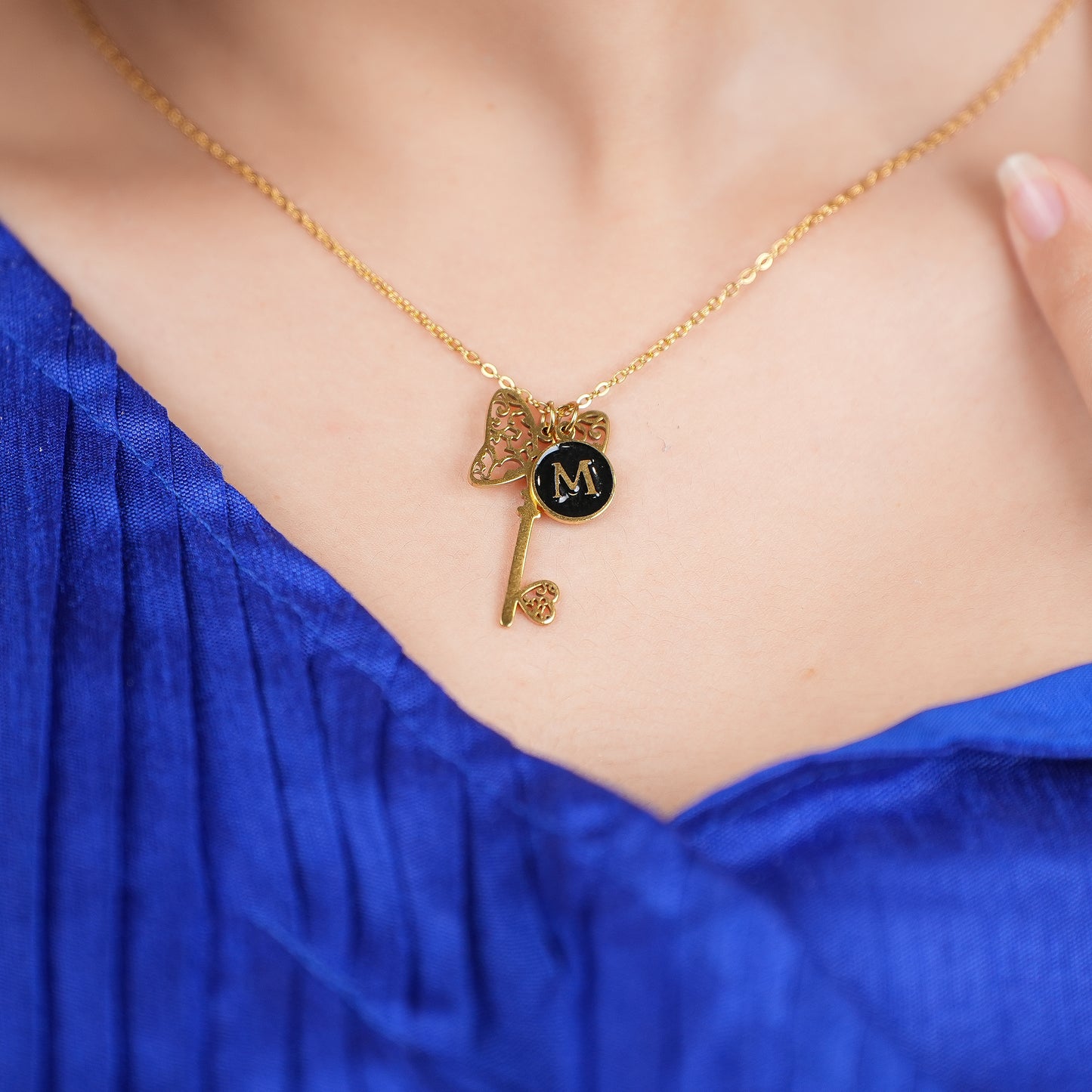 MONARK BLACK GOLD NECKLACE