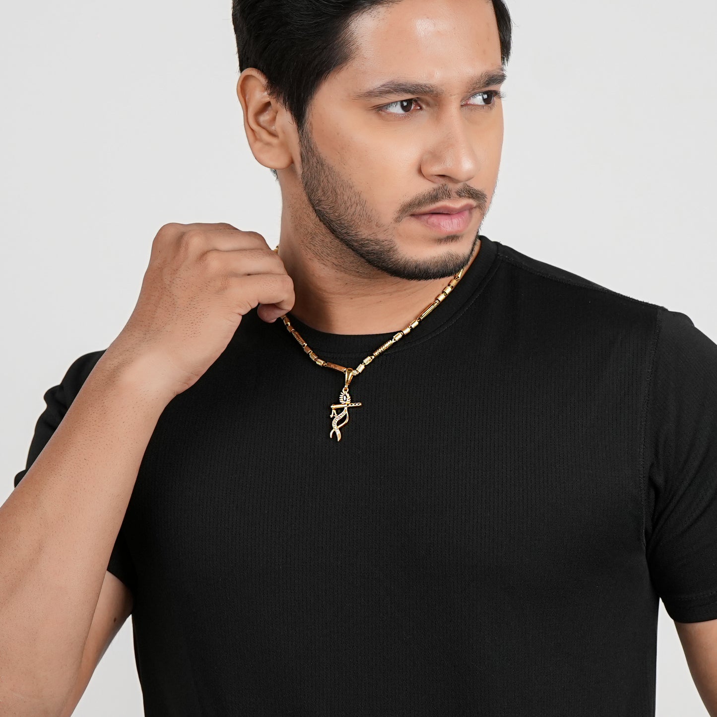 SHYAMA BLACK GOLD DIAMOND NECKLACE