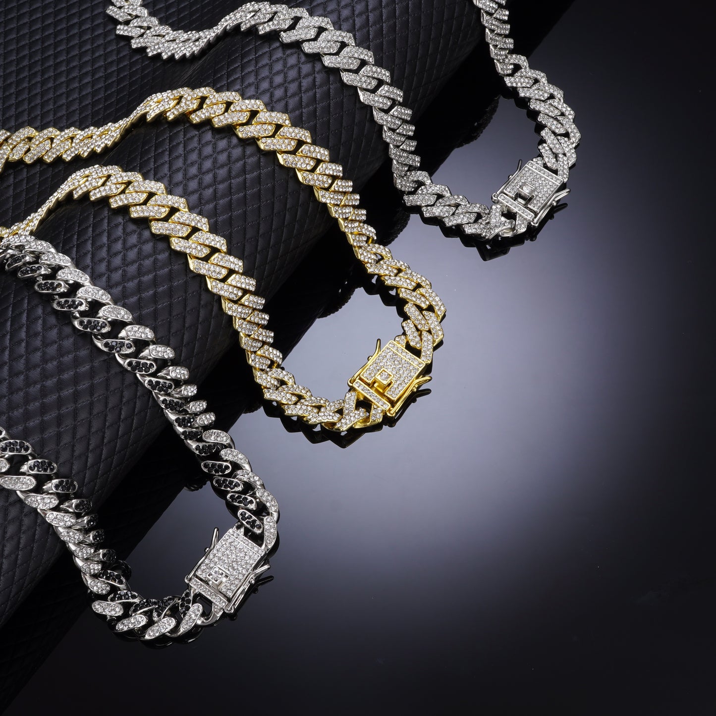 SIGNATURE DIAMOND BLACK SILVER CUBAN CHAIN NECKLACE
