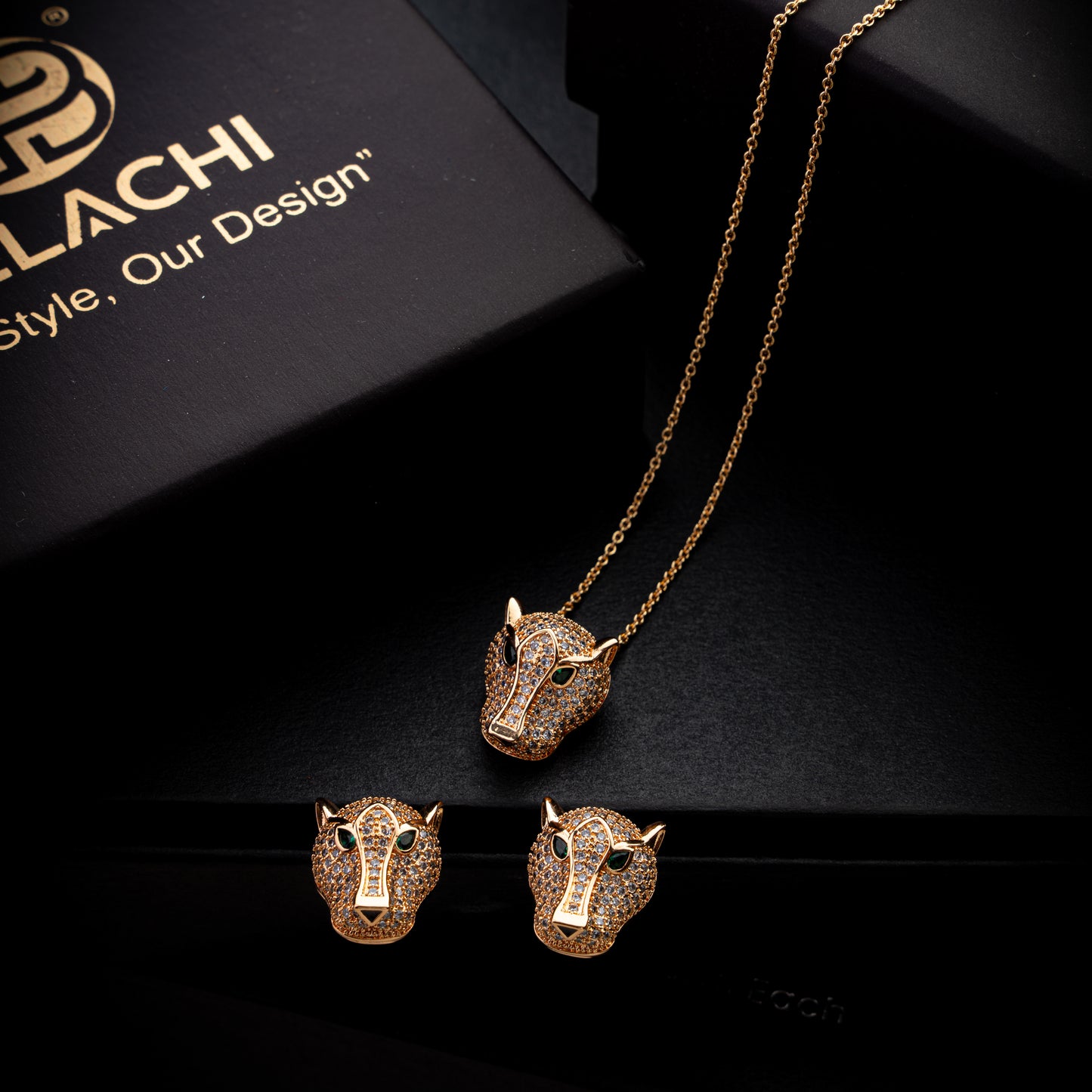Gold Plated Wolf Diamond Pedant Chain With Earrings