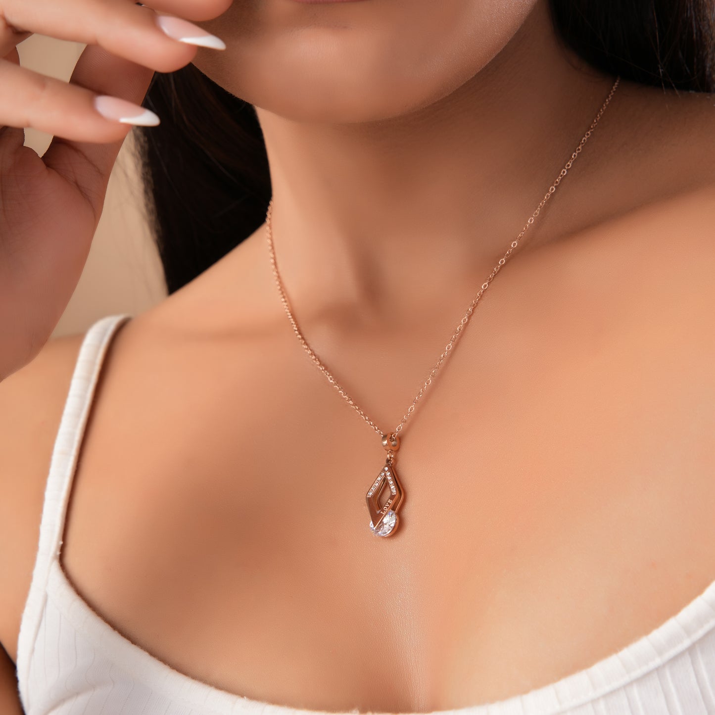 CONE DIAMOND ROSEGOLD NECKLACE