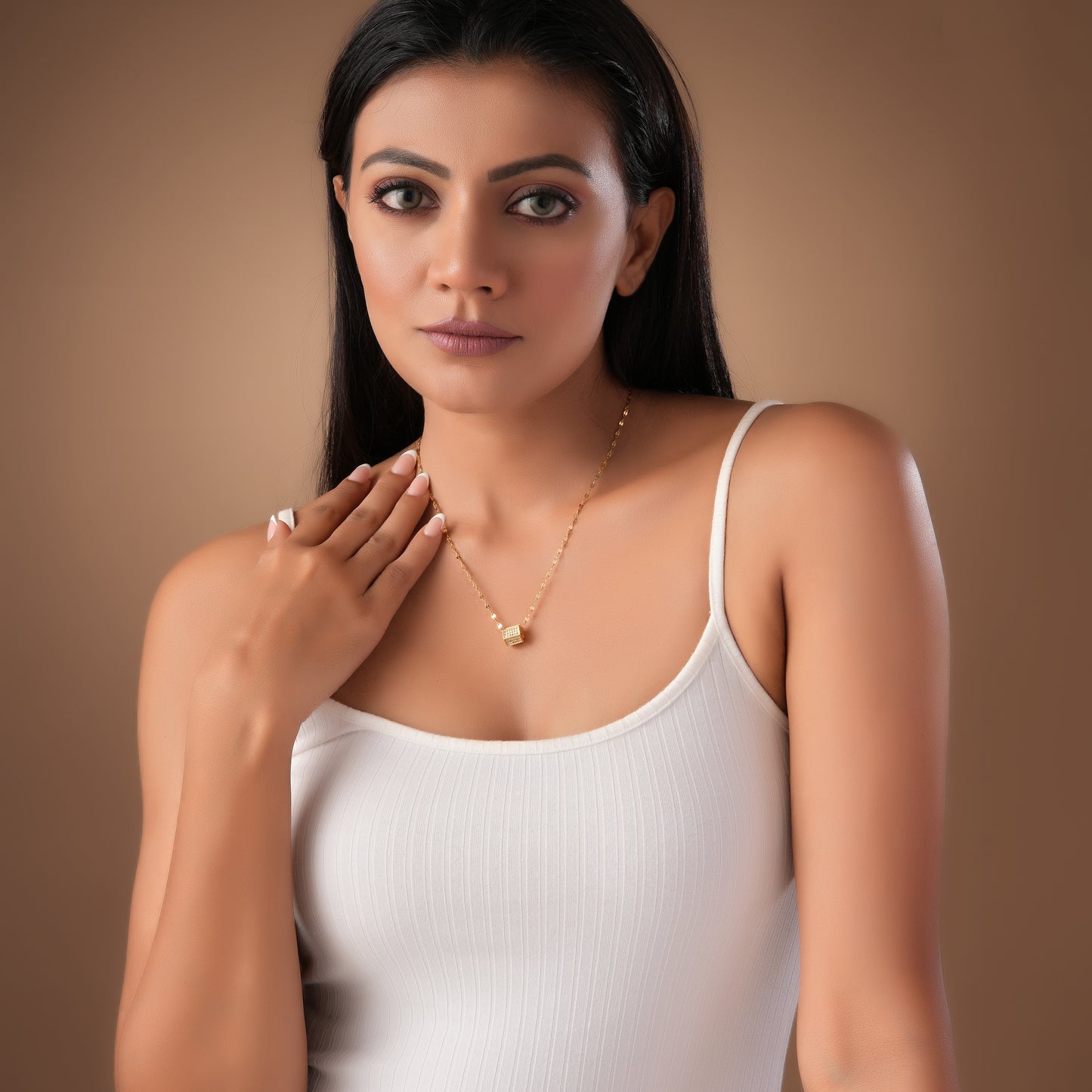 BOLT DIAMOND GOLD NECKLACE