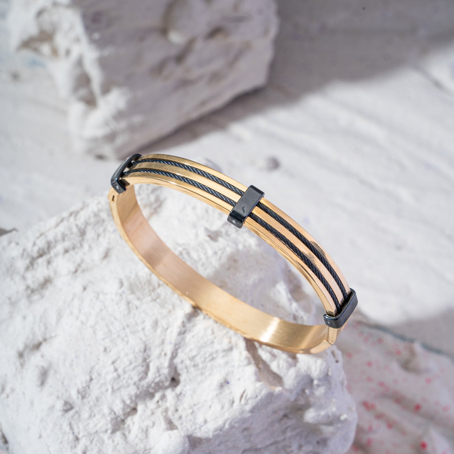 CABLE FULL BLACK STRING GOLD KADA