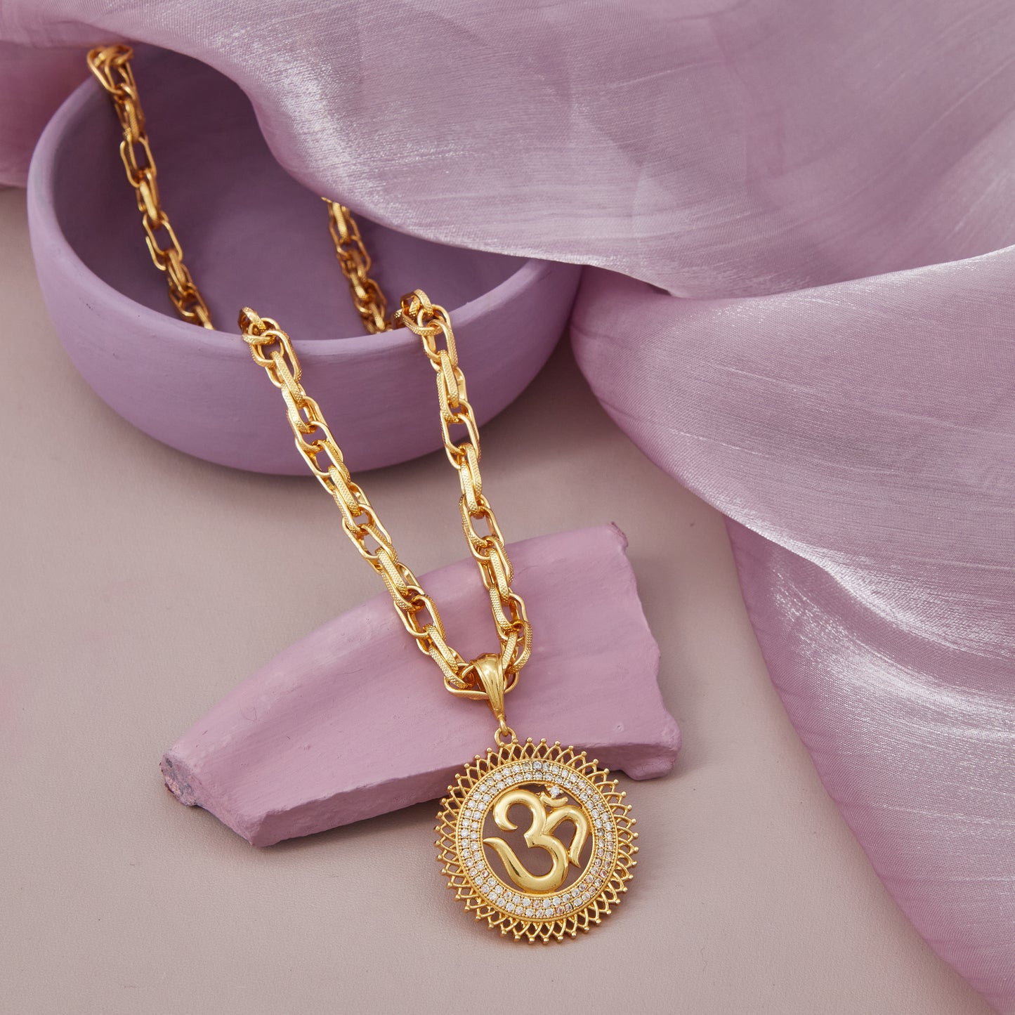 GOLD PLATED CHAIN WITH ROUND OM DIAMOND PENDANT