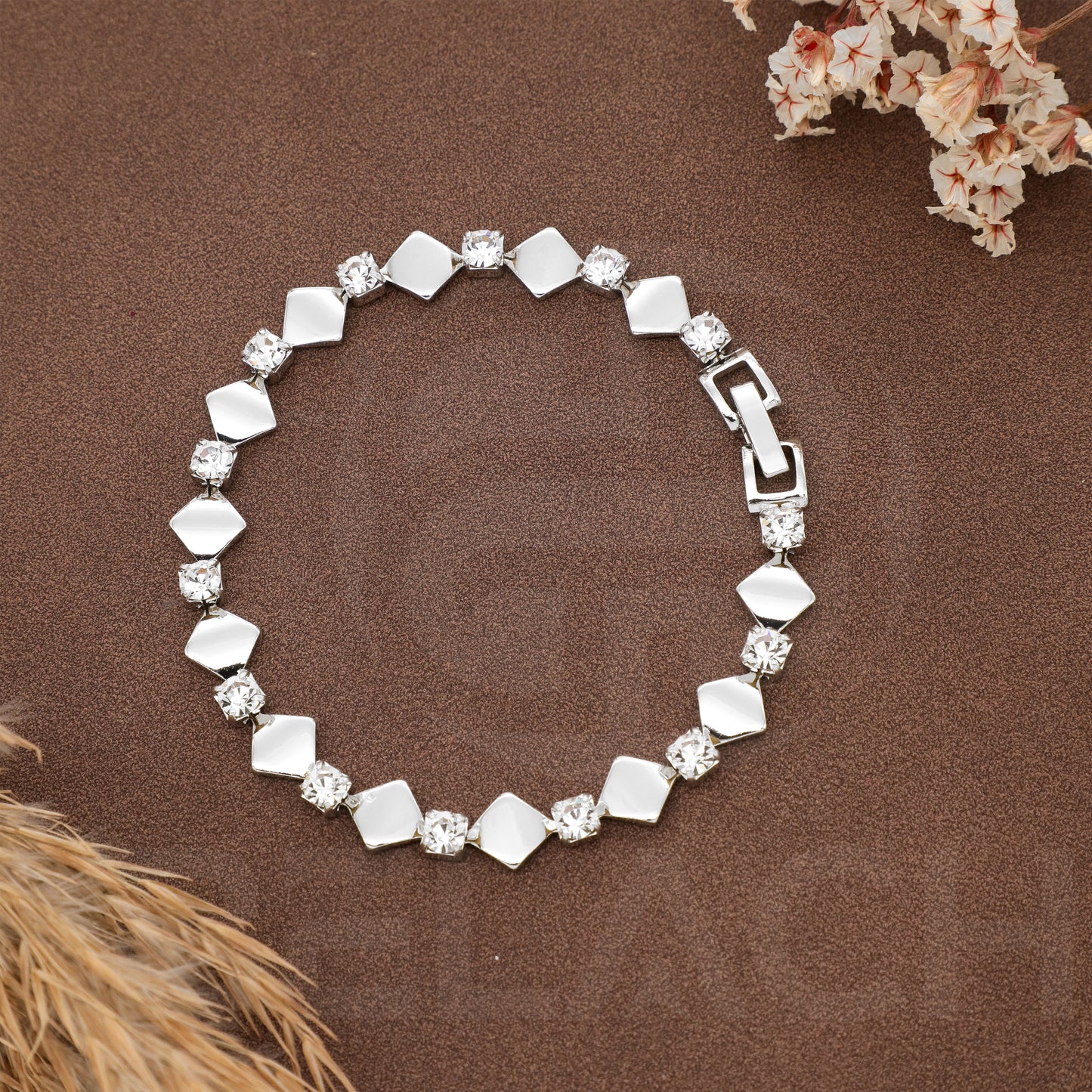 SILVER PLATED LUXURIES DIAMOND BRACELATE SPDB010
