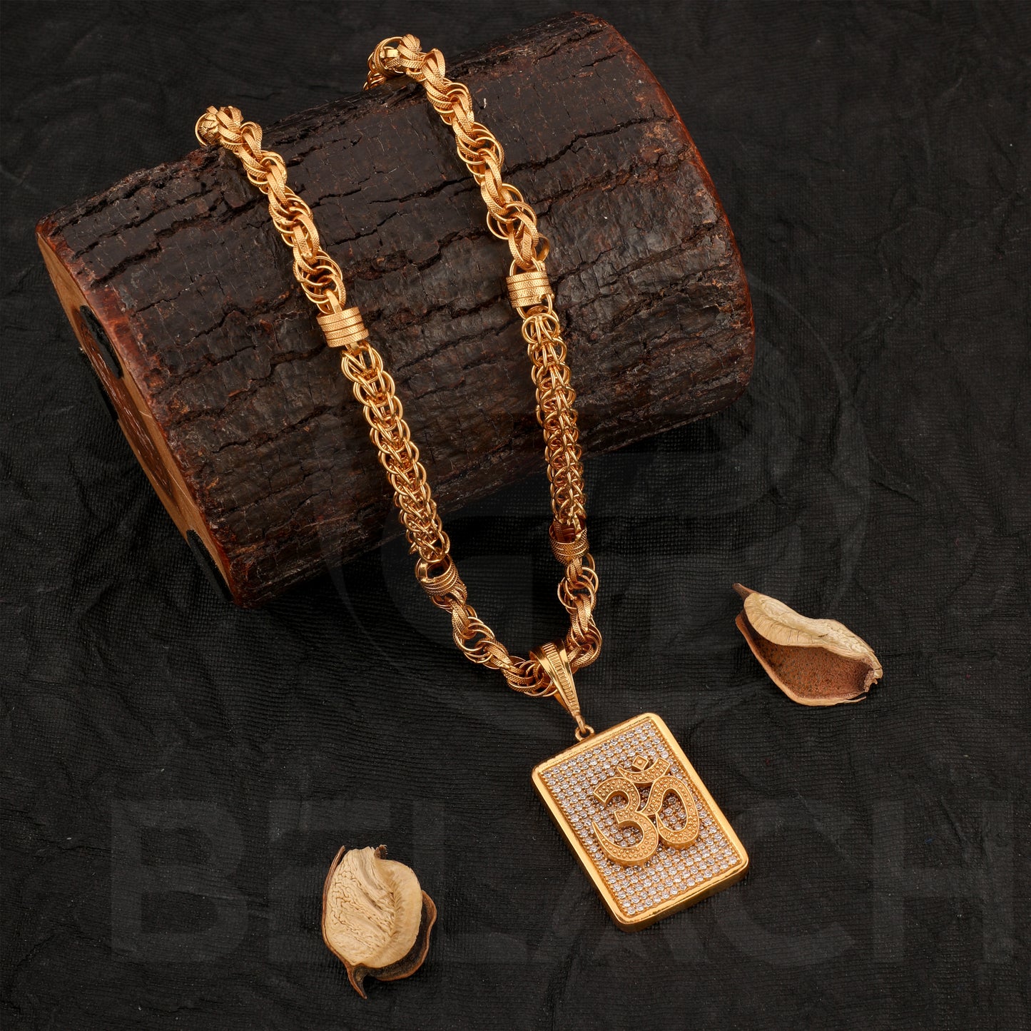 GOLD PLATED CHAIN WITH RECTANGLE OM DIAMOND PENDANT