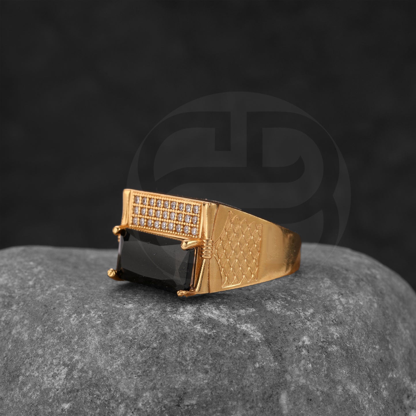 GOLD PLATED BLACK STONE RING GPSR024