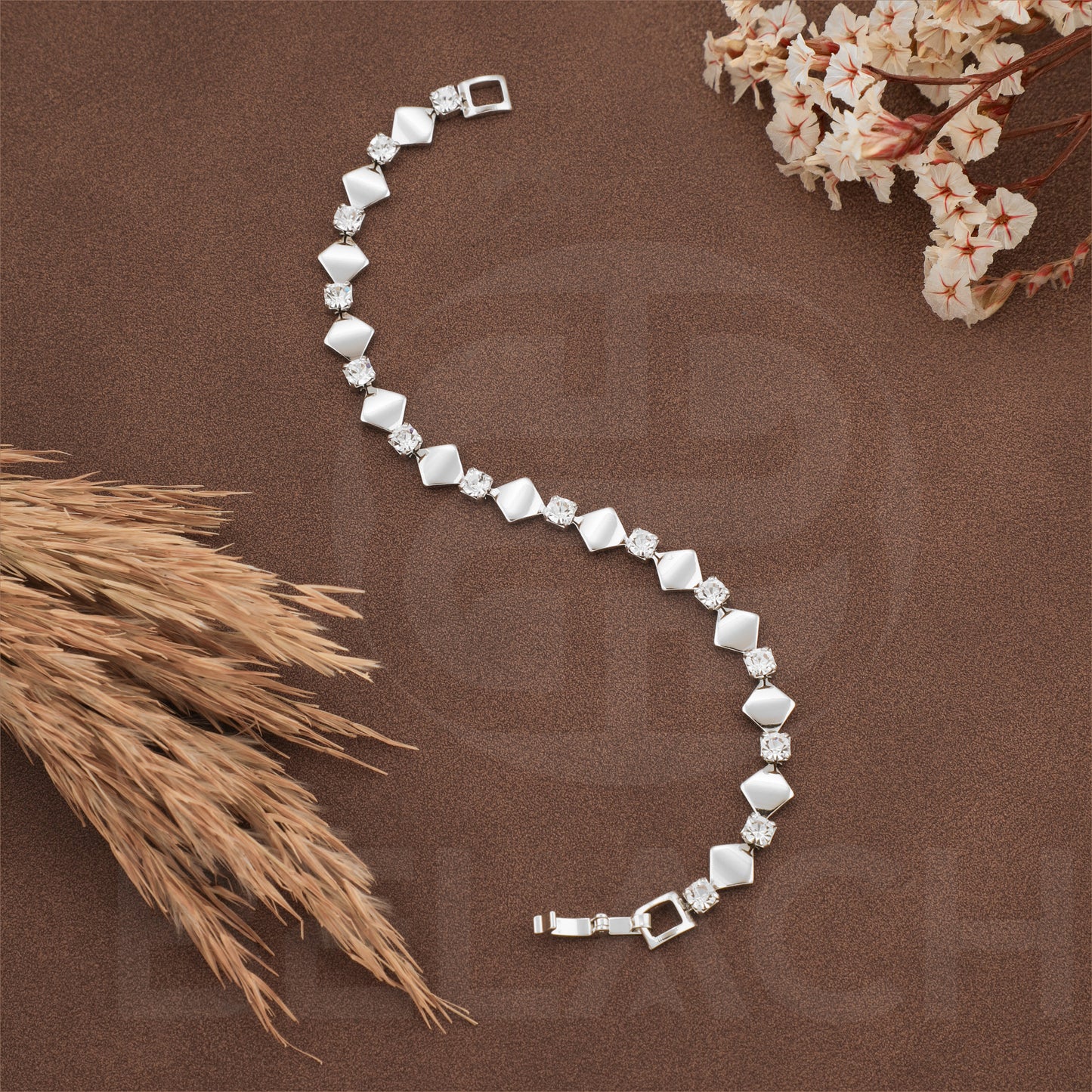 SILVER PLATED LUXURIES DIAMOND BRACELATE SPDB010
