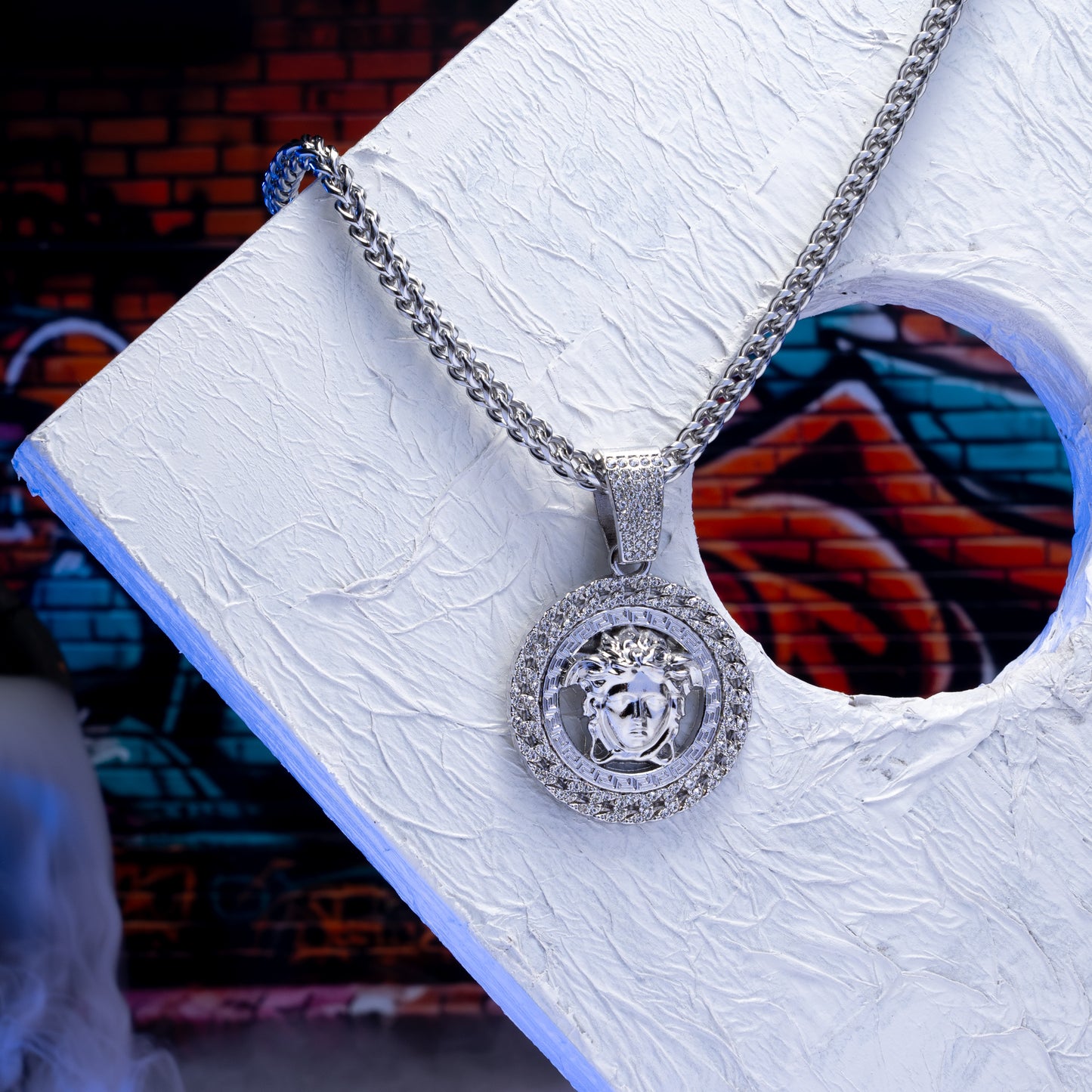 Glorious Queen Silver chain With Diamond Pedant SPCP070