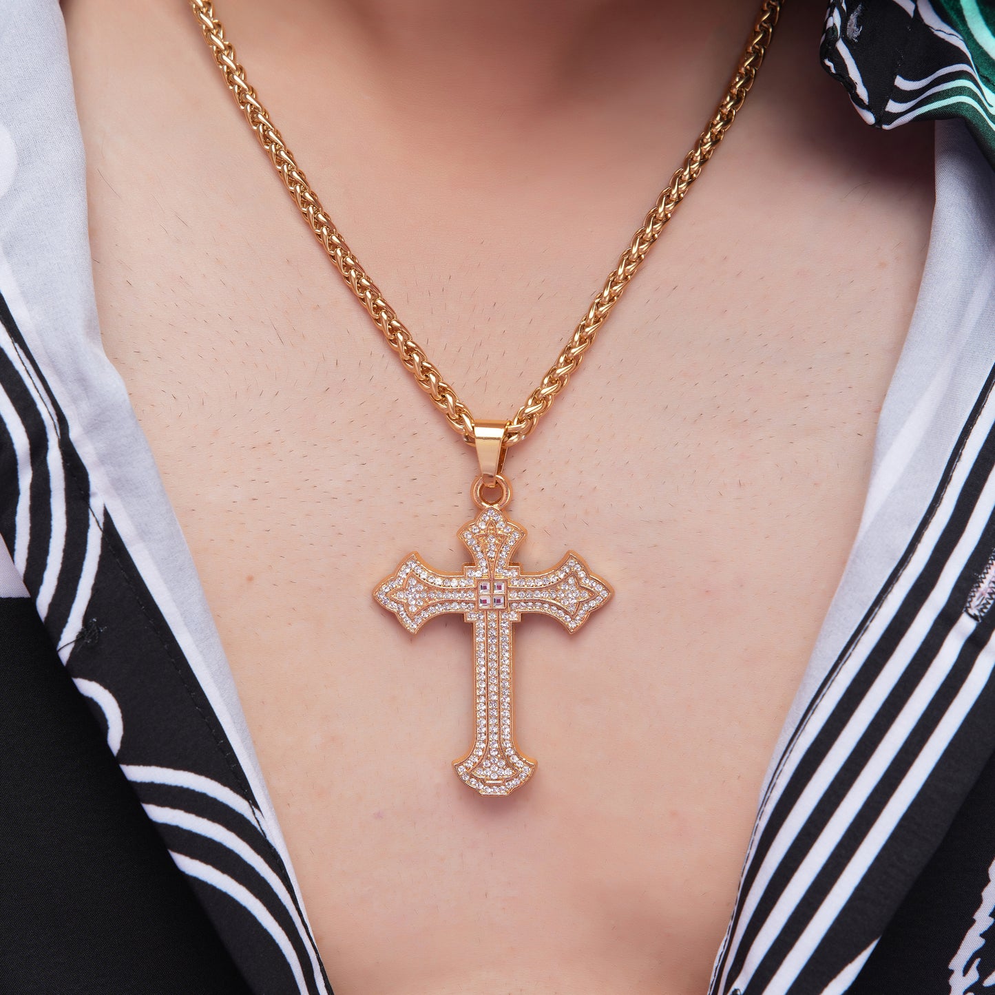 The Silver Cross chain With Diamond Pedant GPCP031