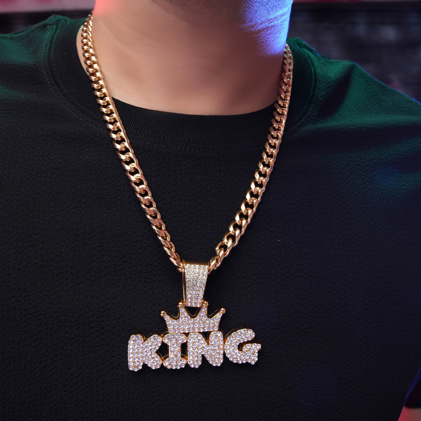 King Crown Gold chain With Diamond Pedant