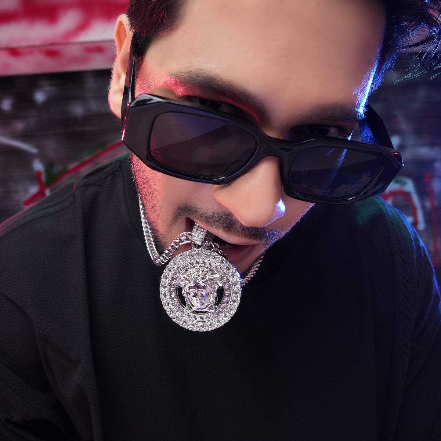 Glorious Queen Silver chain With Diamond Pedant SPCP070