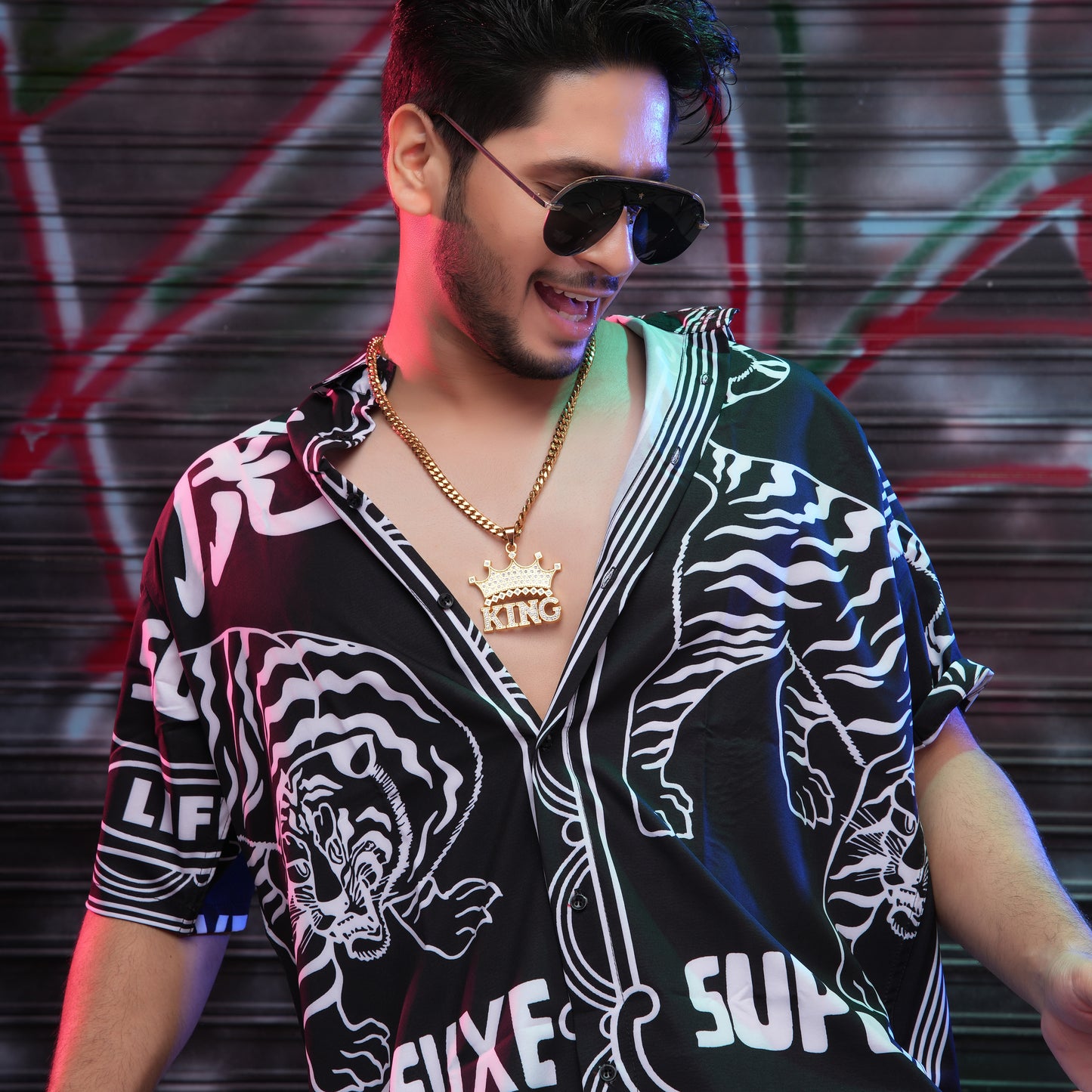 King Of Town Gold chain With Diamond Pedant