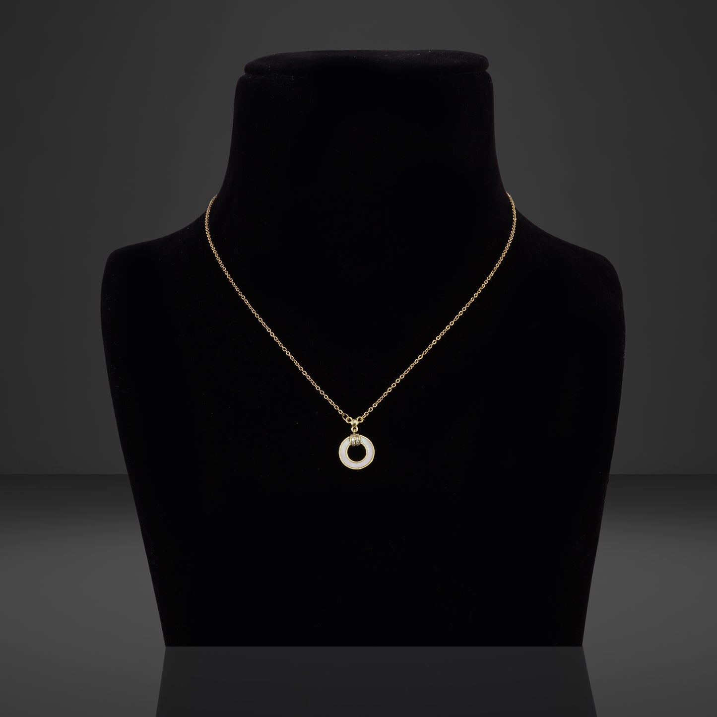 SPARKLING ROUND GOLD NECKLACE