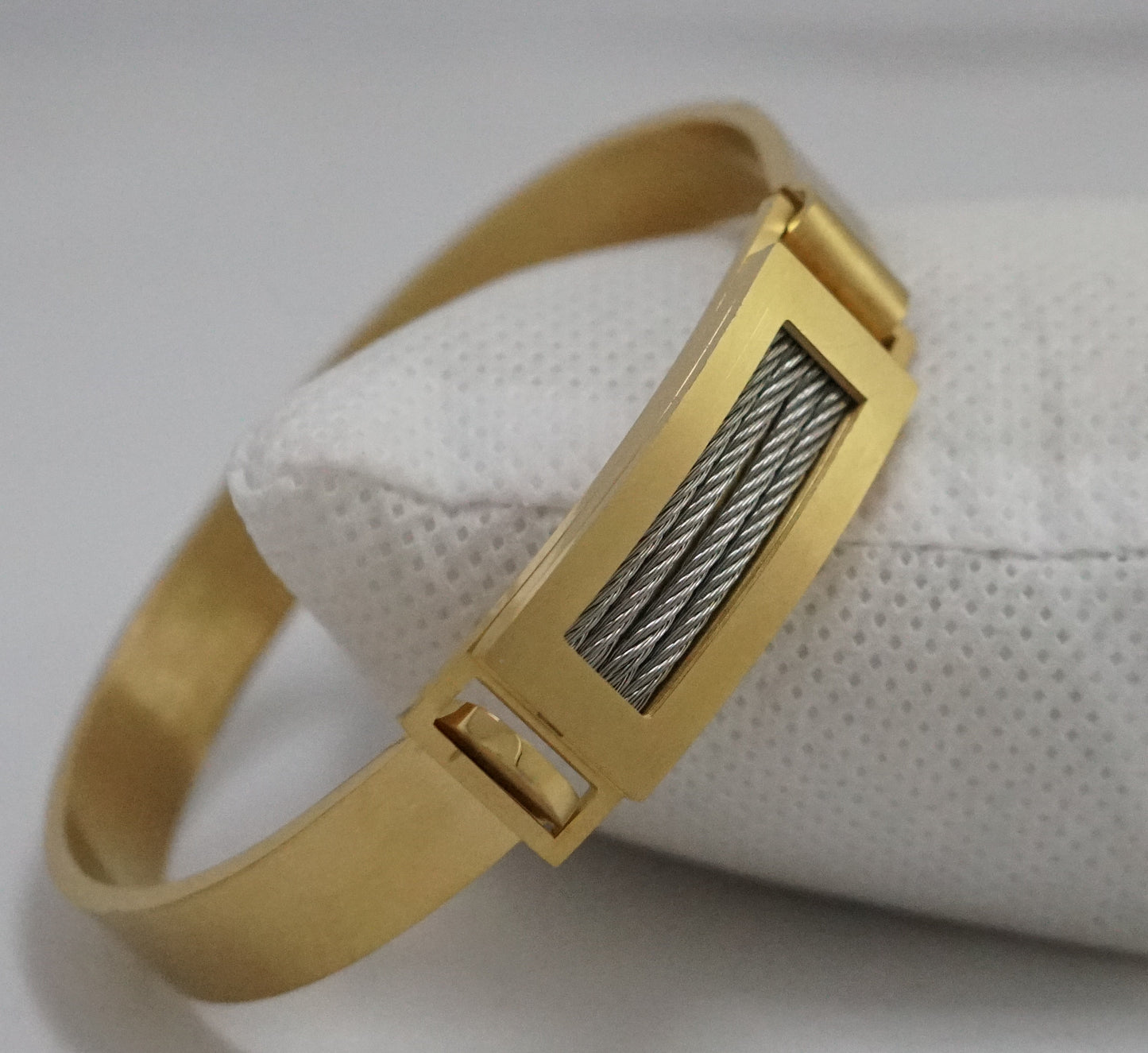 SPARK GOLD KADA