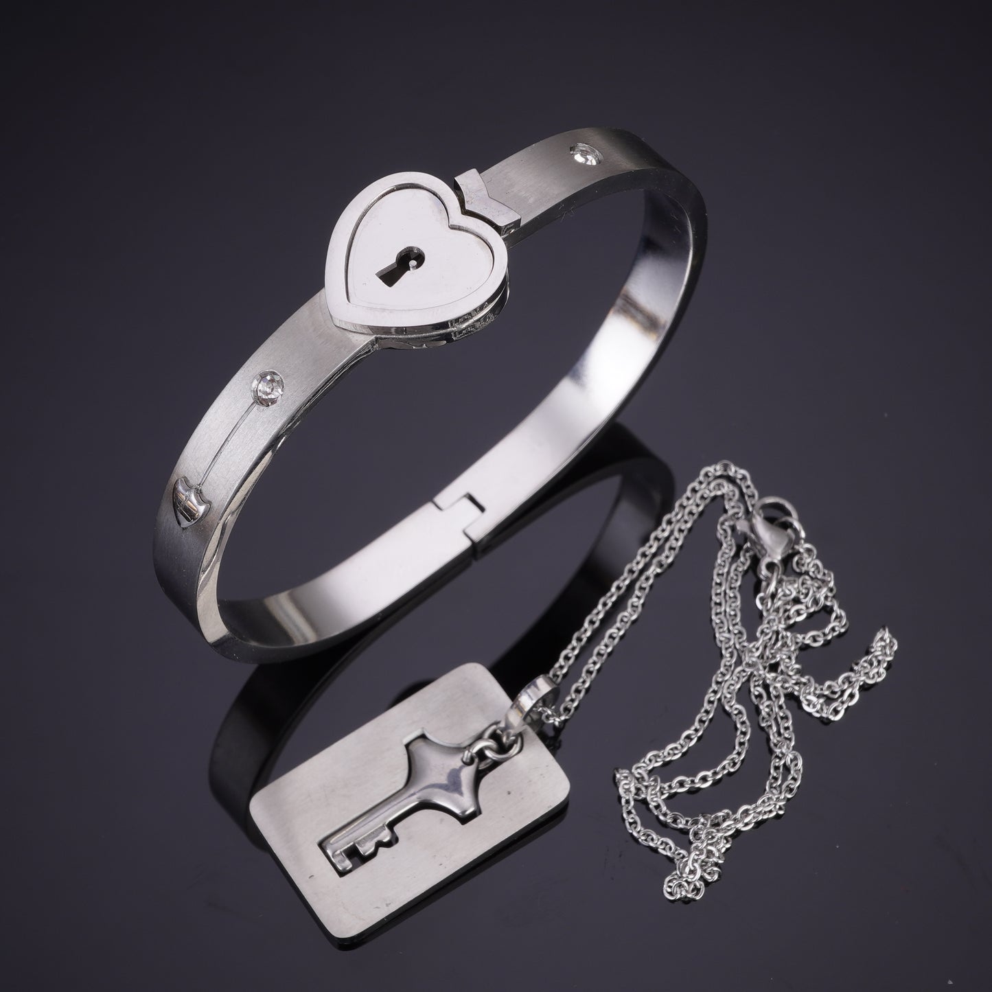 LOCK AND KEY SILVER BRECLET AND NECKLESH COMBO