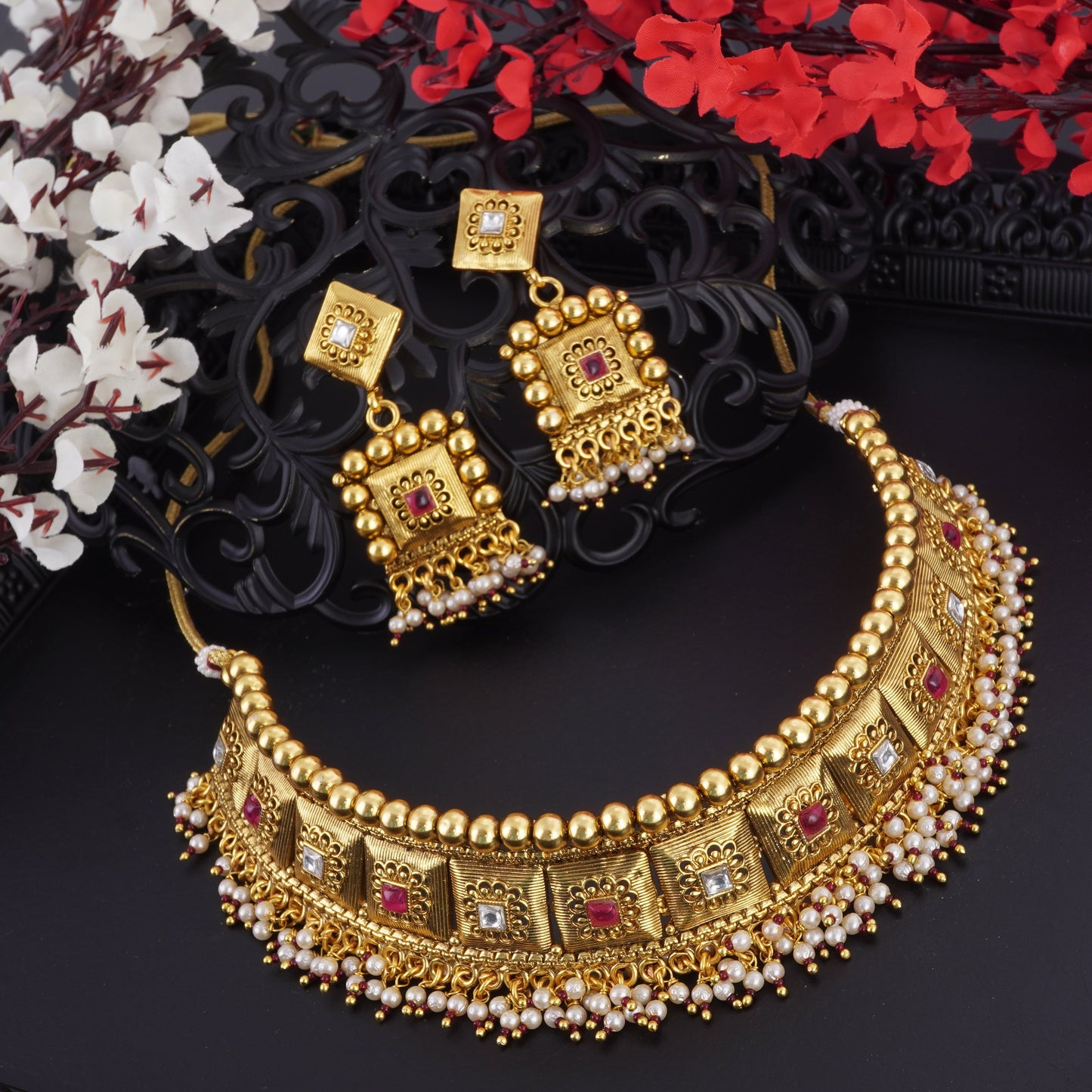 TULIP WHITE MAROON STONE BRIDAL JEWELLERY