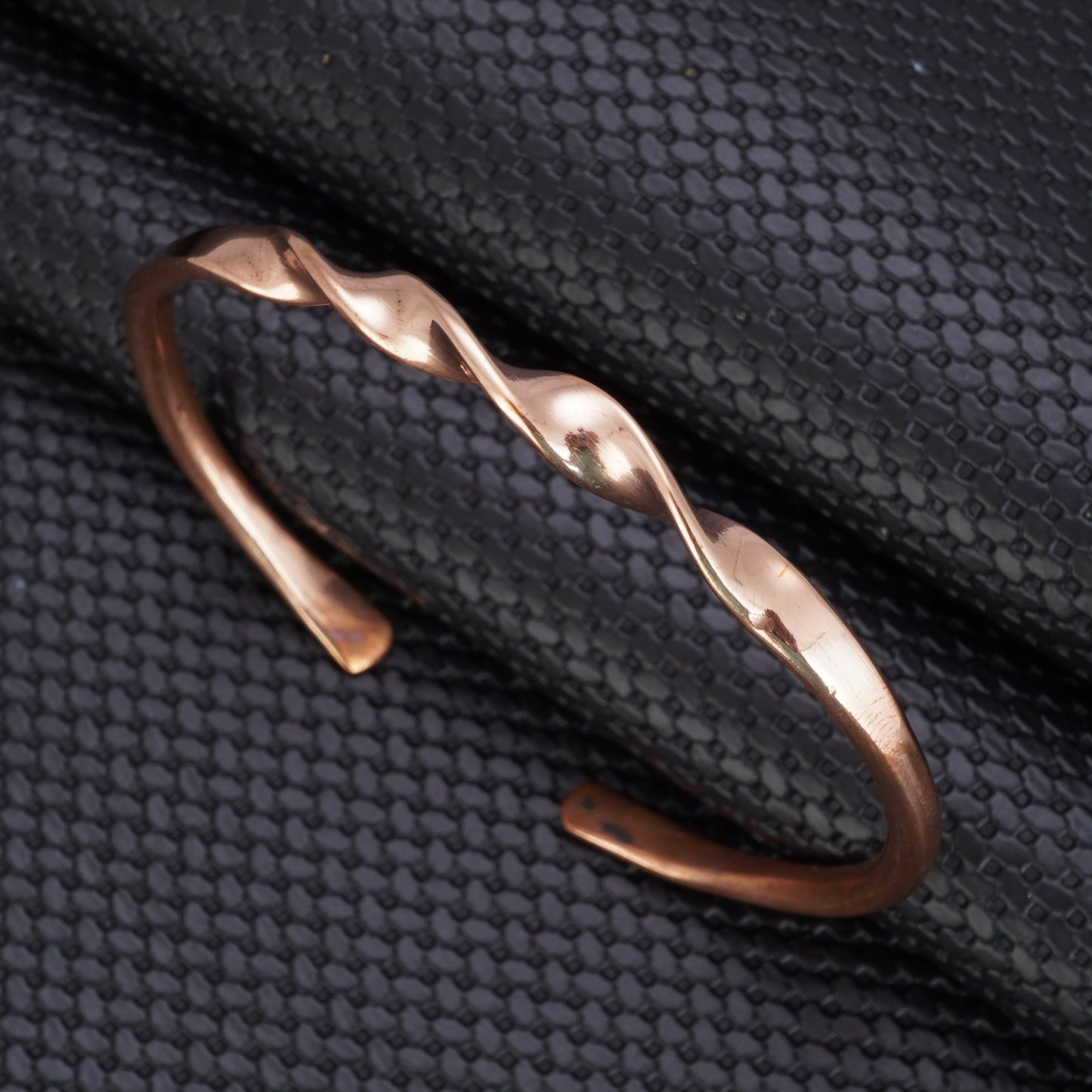 OMEGA DESIGN HEALING COPPER KADA