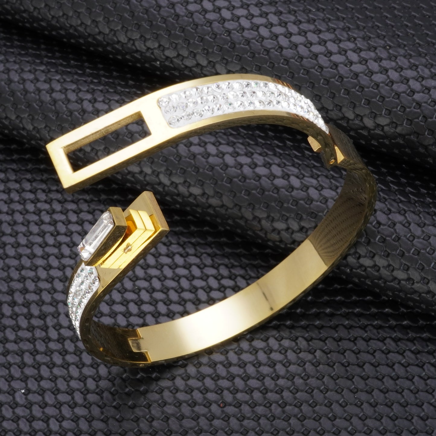 CRYSTAL GOLDEN DIAMOND PREMIUM KADA