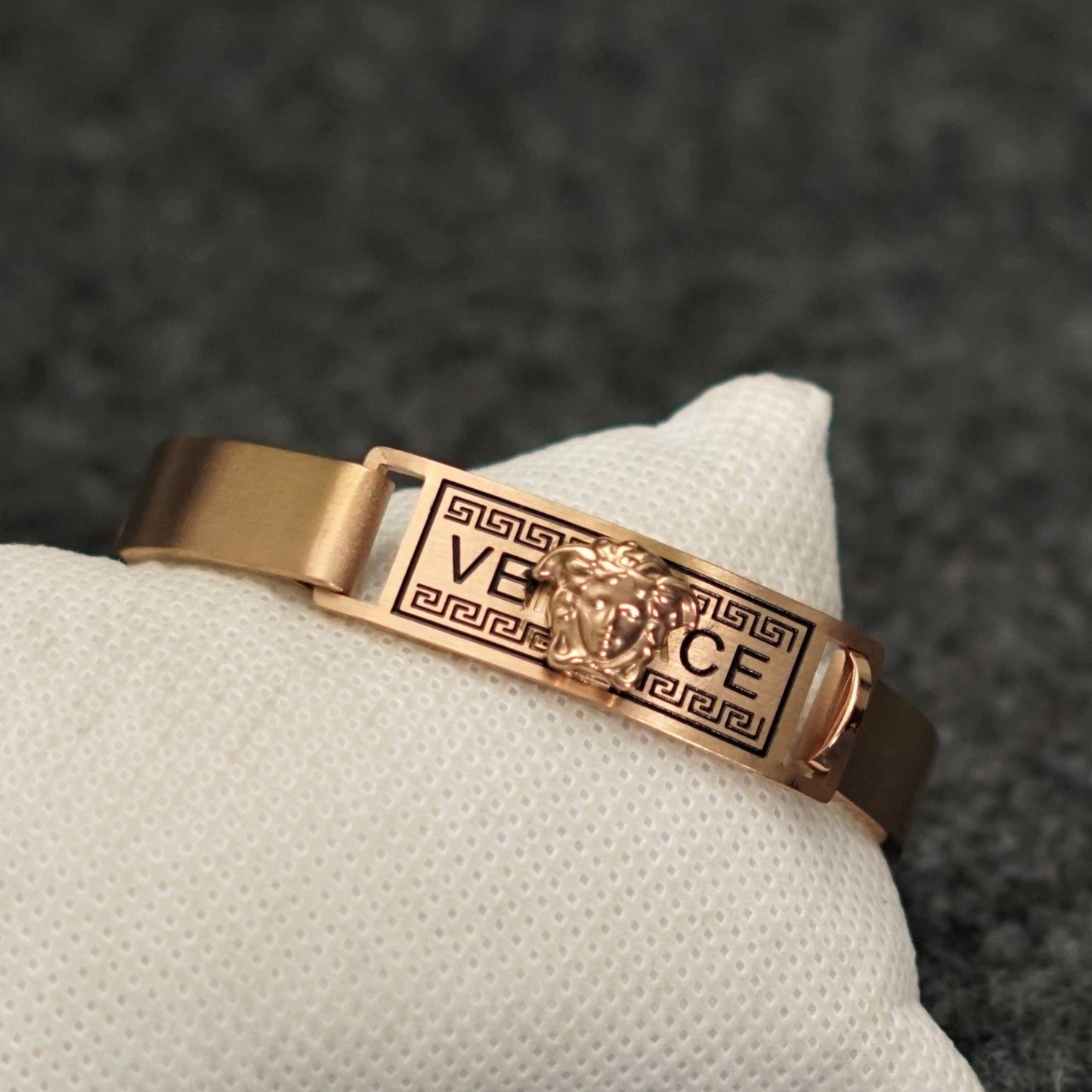 QUEEN ROSEGOLD KADA