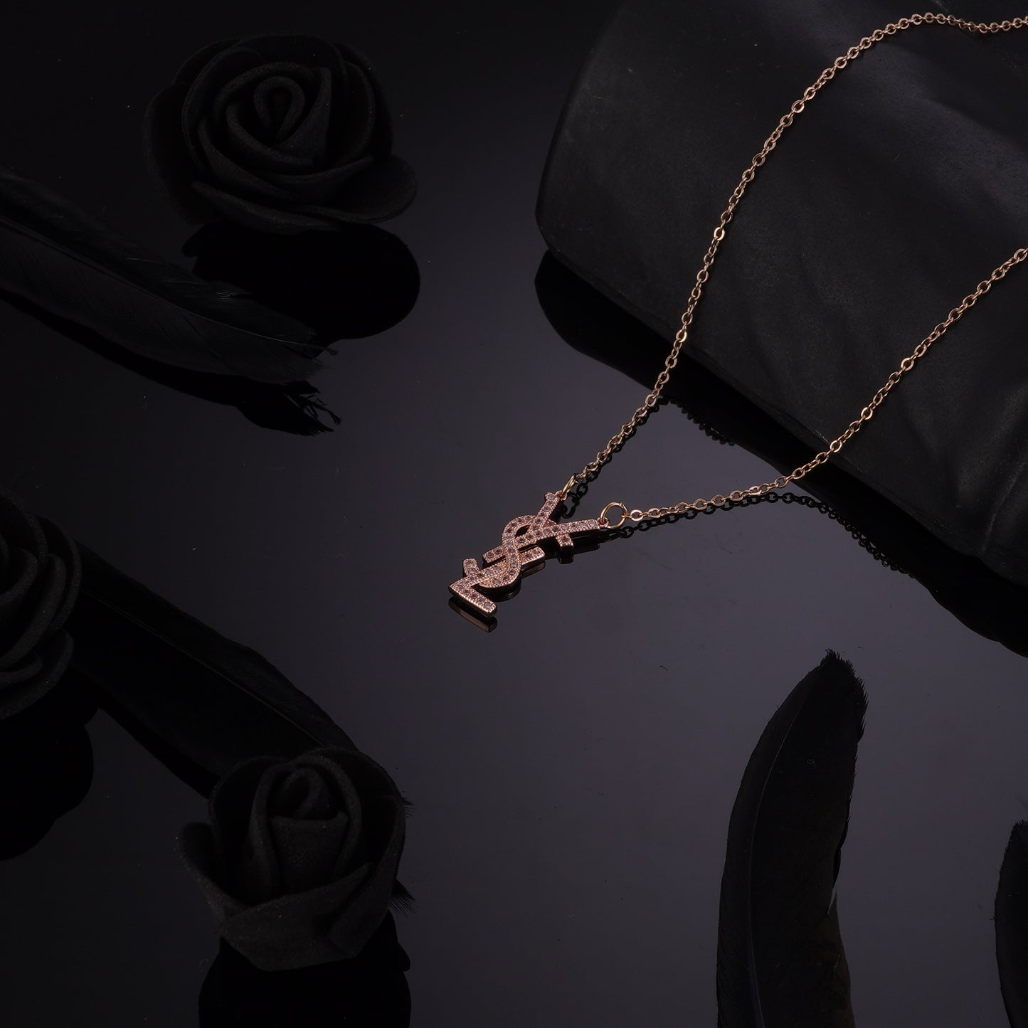 SYLVIA ROSEGOLD NECKLACE