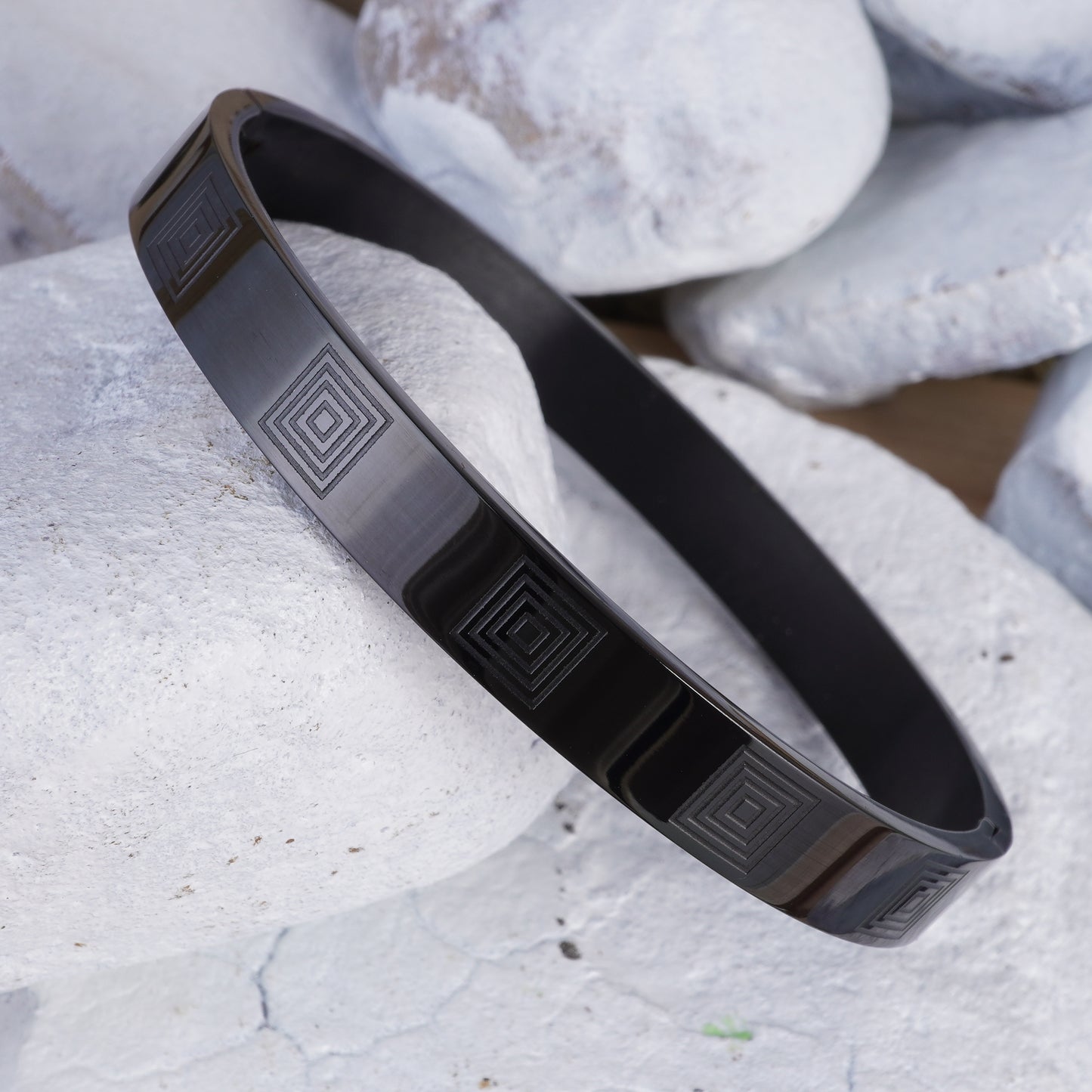 King Square Black Premium Kada