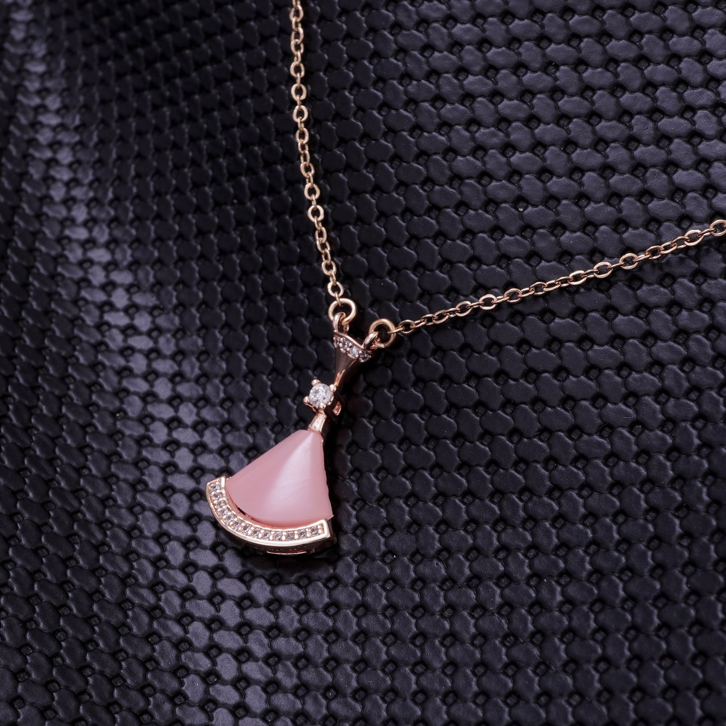 Floral Diamond Pink Rosegold Necklace