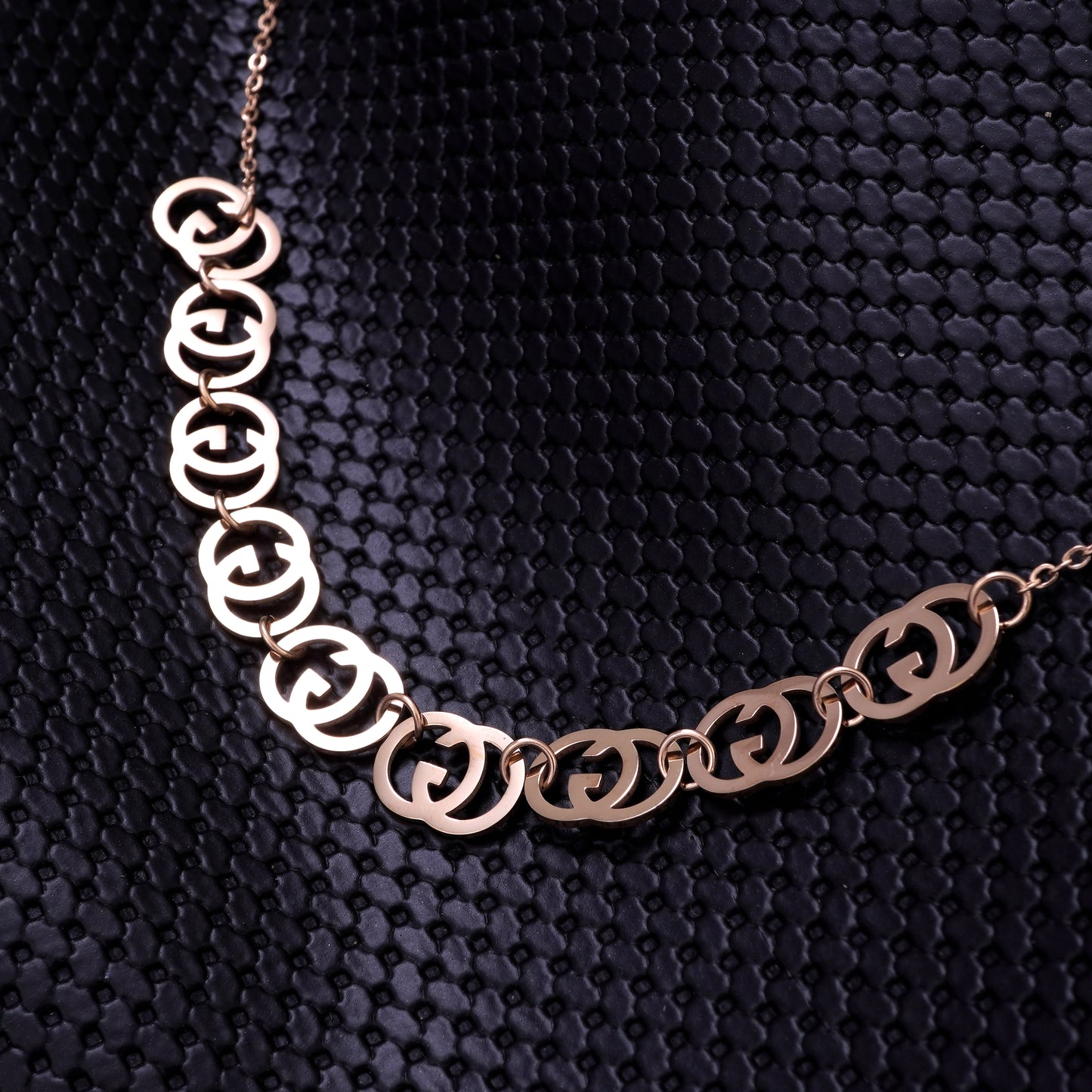 LOTUS ROSEGOLD NECKLACE