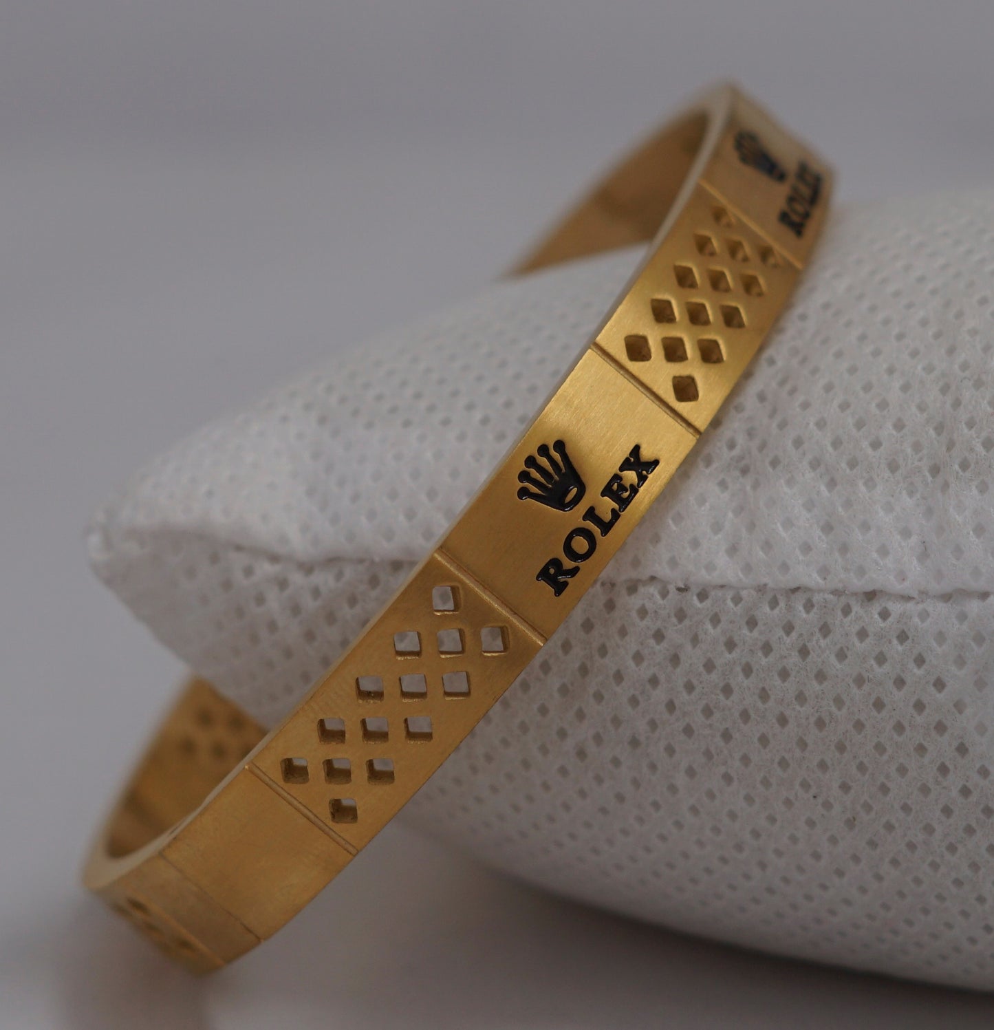 Leonardo Gold Kada