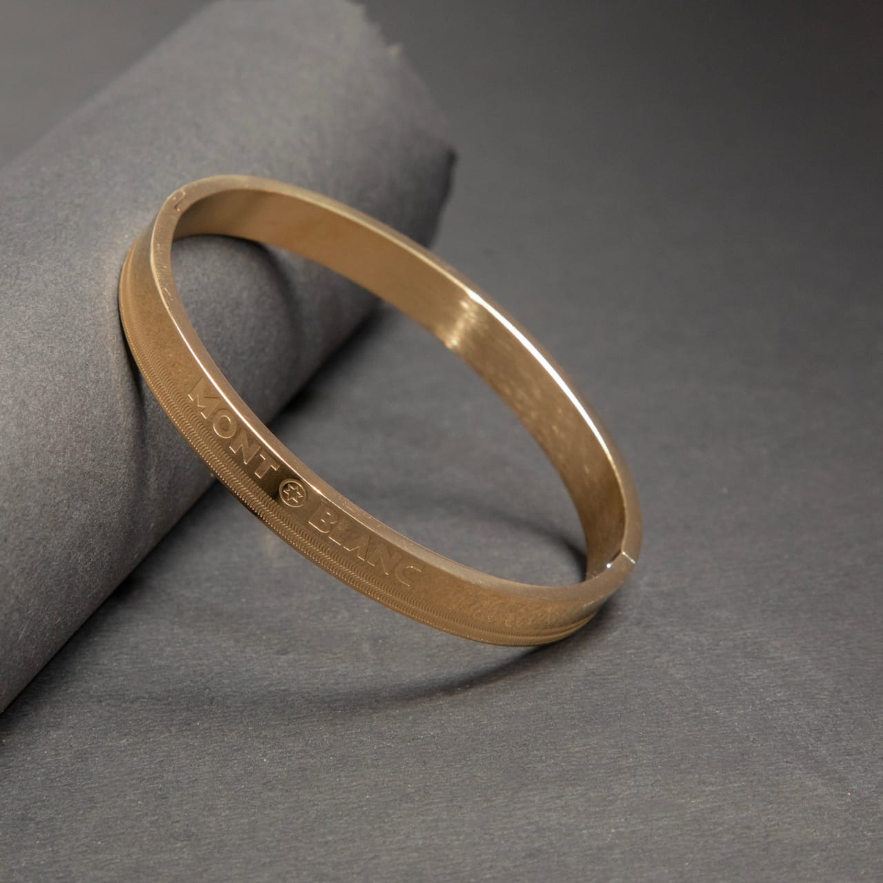 Moonstar Gold Luxuries Kada