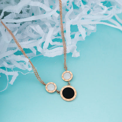 Black Moon Rosegold Necklace