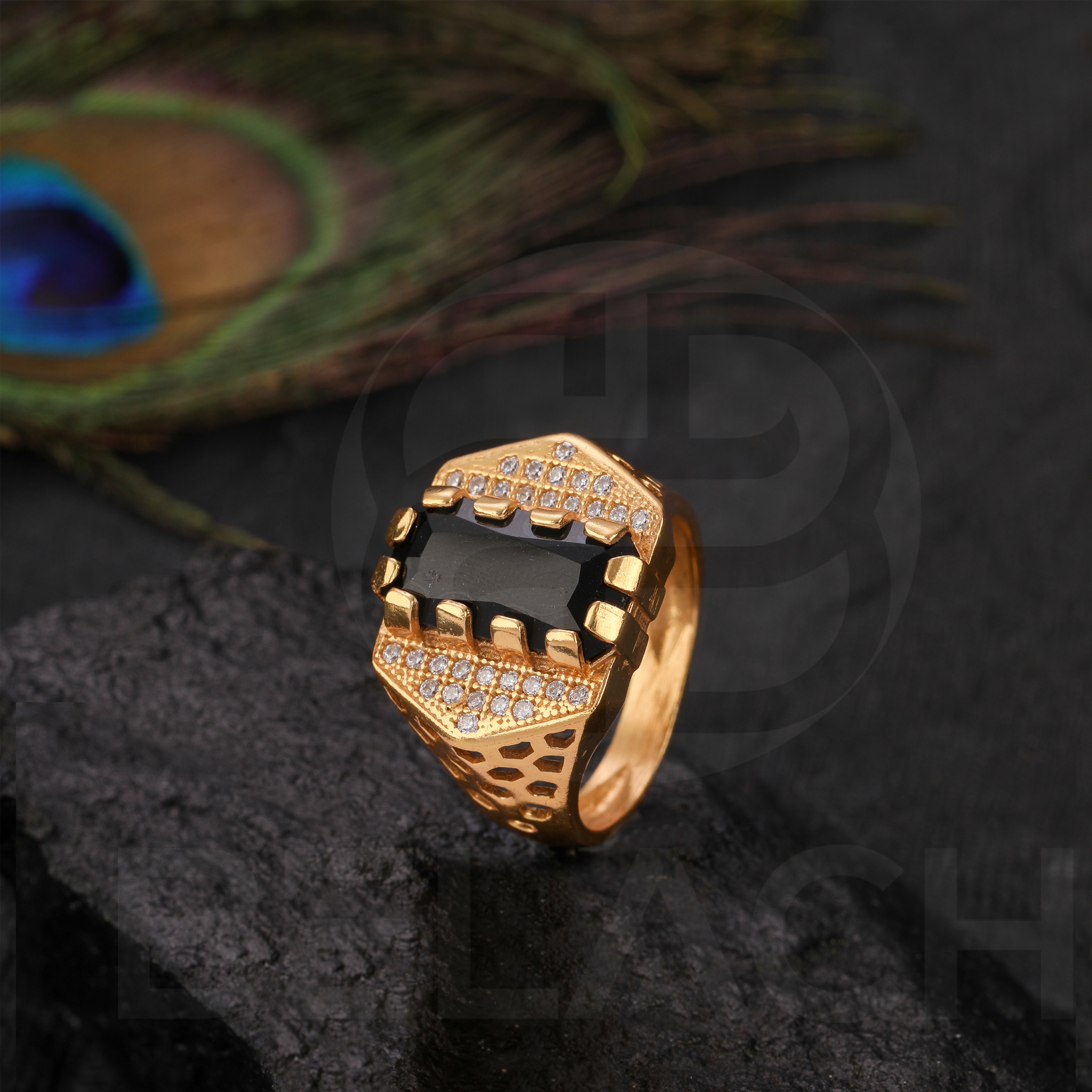 Black stone clearance ring in gold