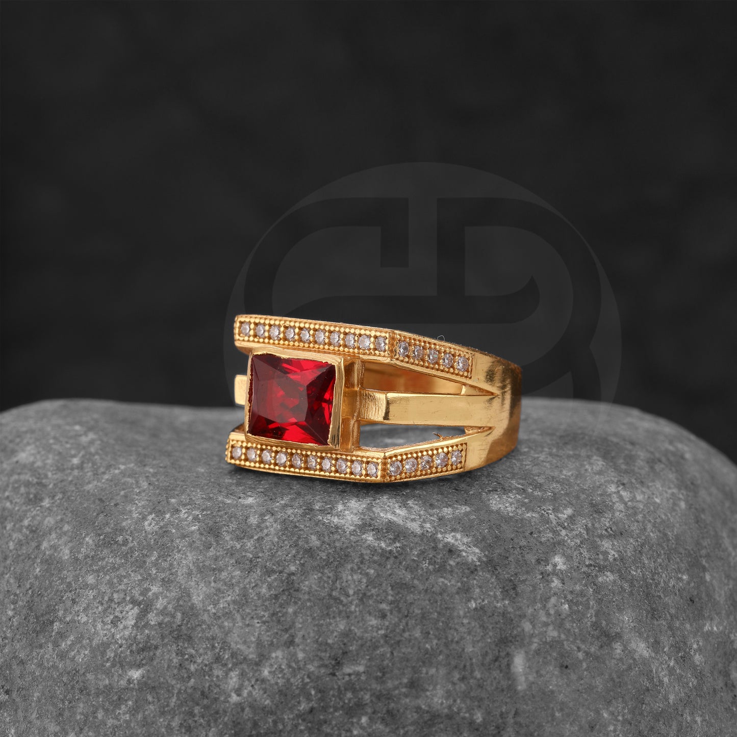 GOLD PLATED RED STONE RING GPSR041