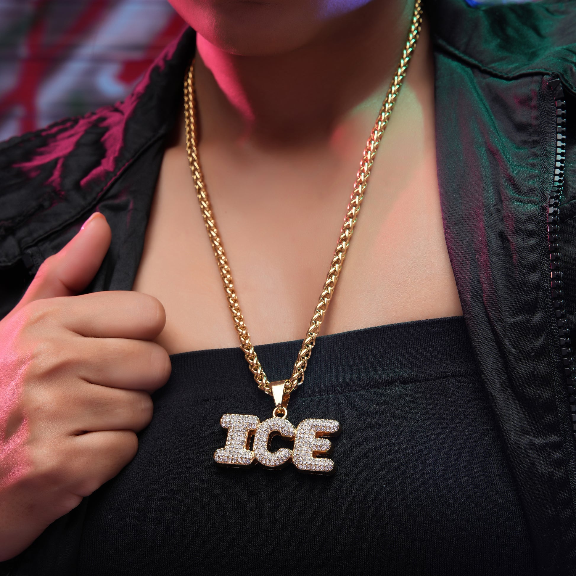 Ice Spice Gold chain With Diamond Pedant