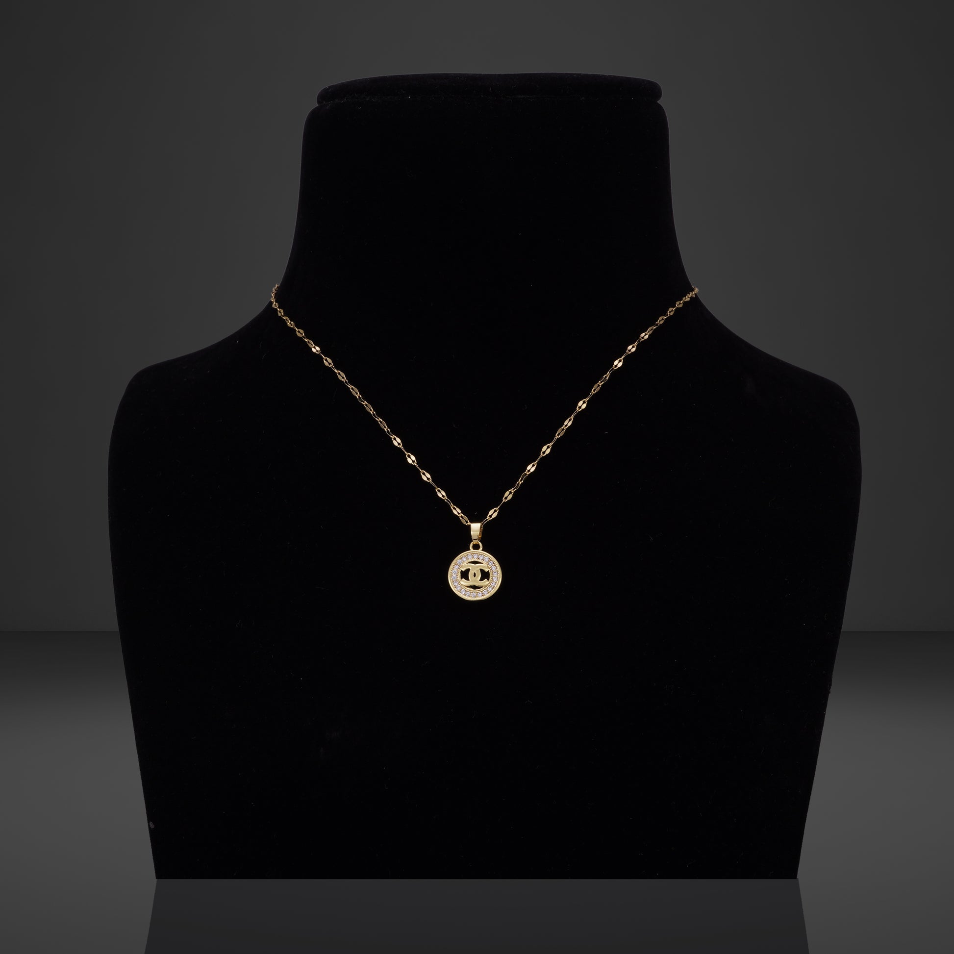 Curly Diamond Gold Necklace