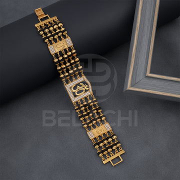 Omkara Diamond Gold Primium Rudraksha Bracelate