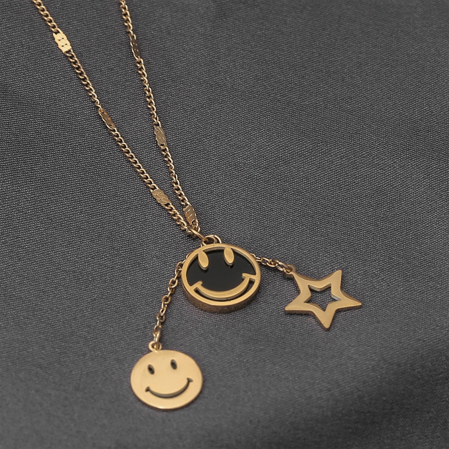 SMILEY GOLD NECKLACE