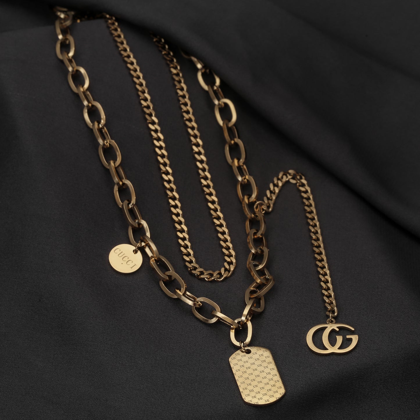 HEXAGONE GOLD PEDANT NECKLACE