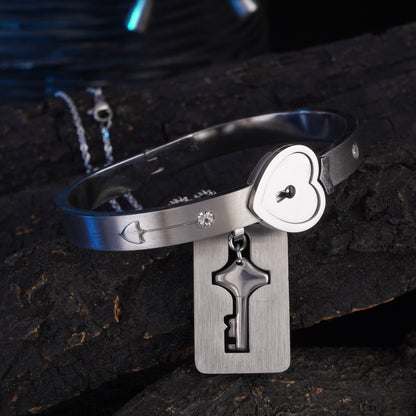 LOCK AND KEY SILVER BRECLET AND NECKLESH COMBO