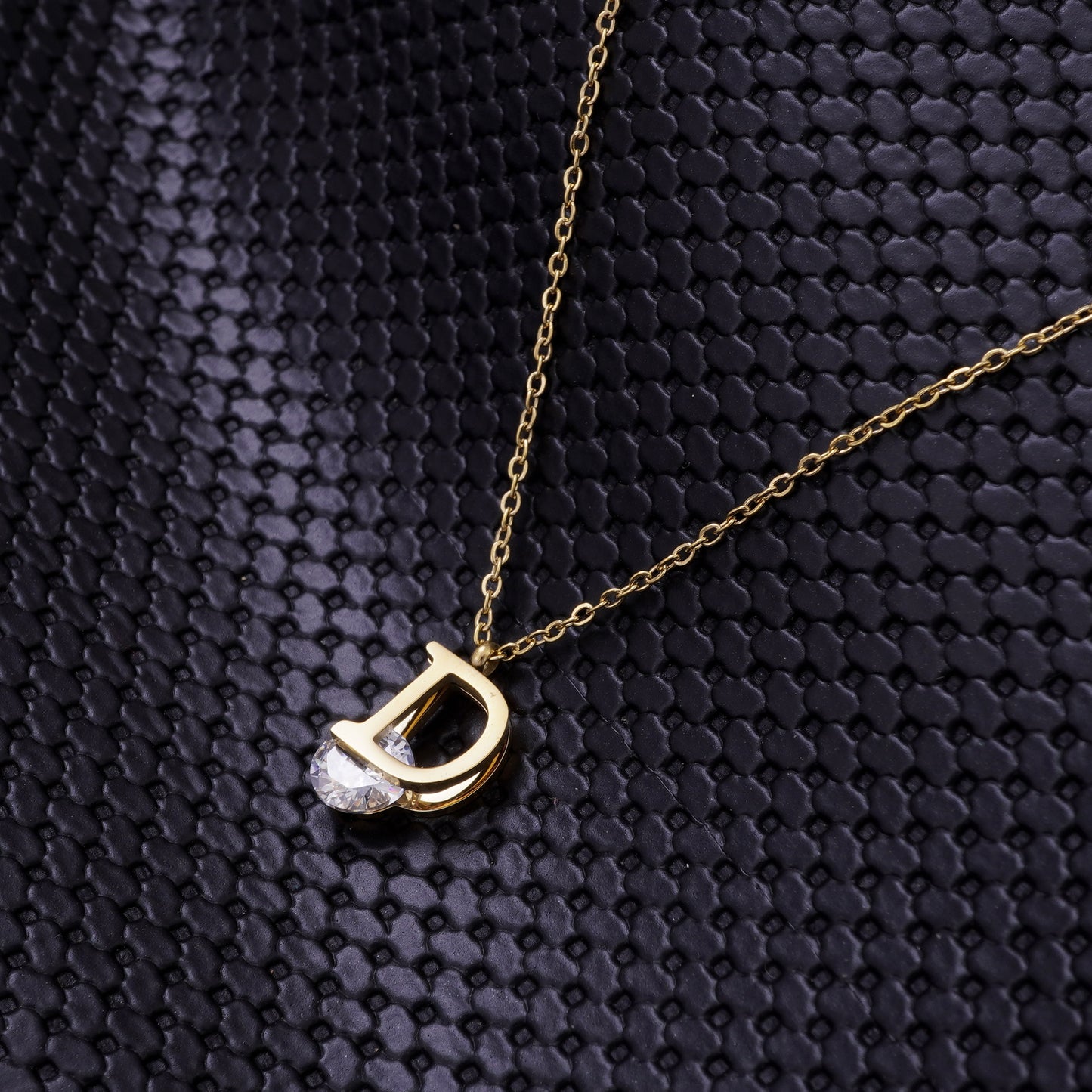 D DAY DIAMOND GOLD NECKLACE