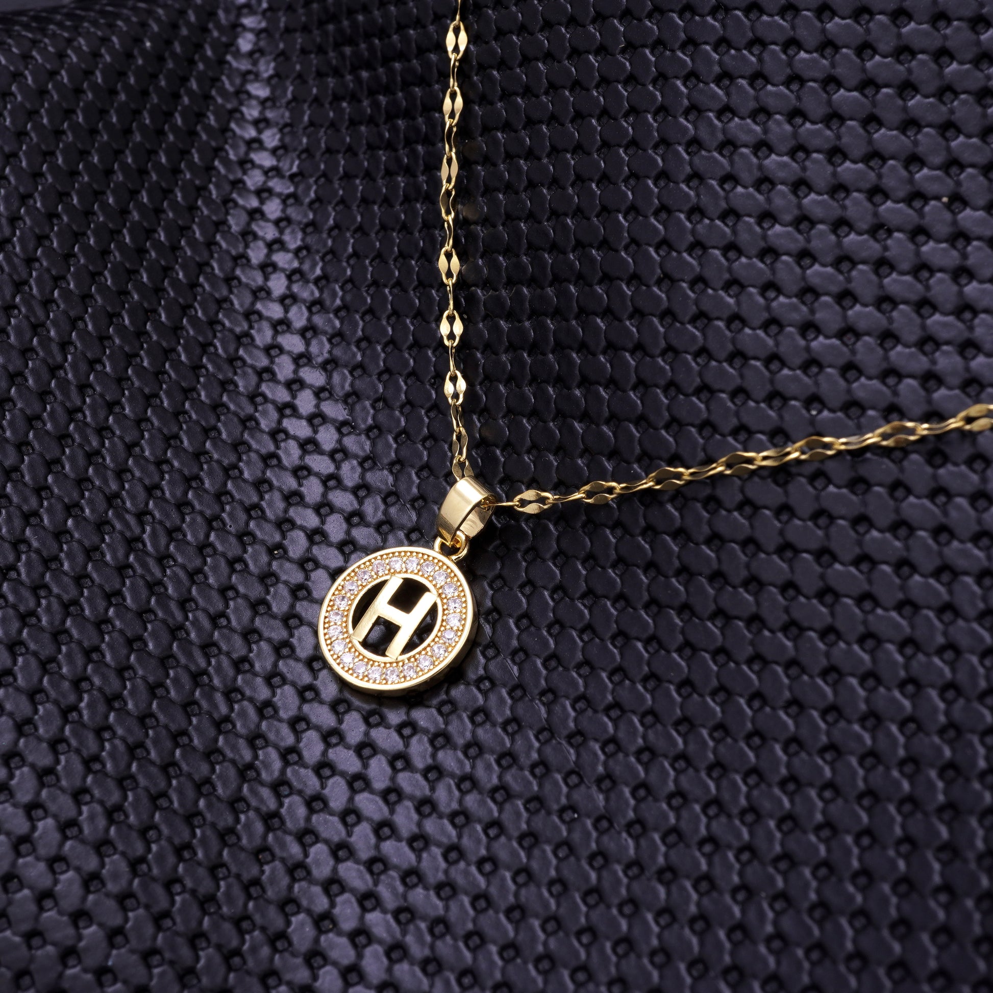 H Round Gold Necklace